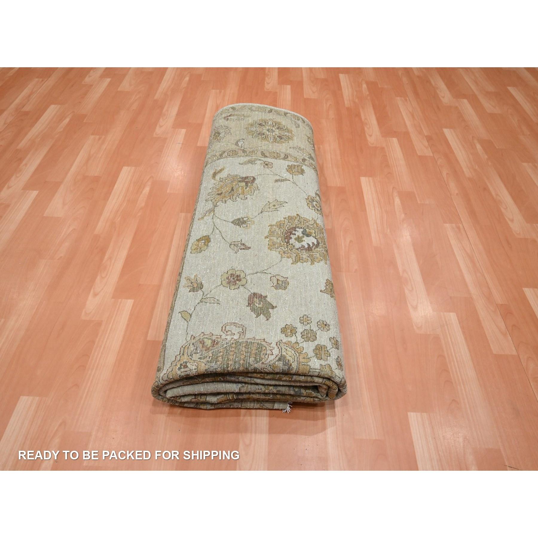 8'x10' Ivory Agra with Ziegler Design/One Leaf Pattern Tapis en pure laine noué à la main en vente 2