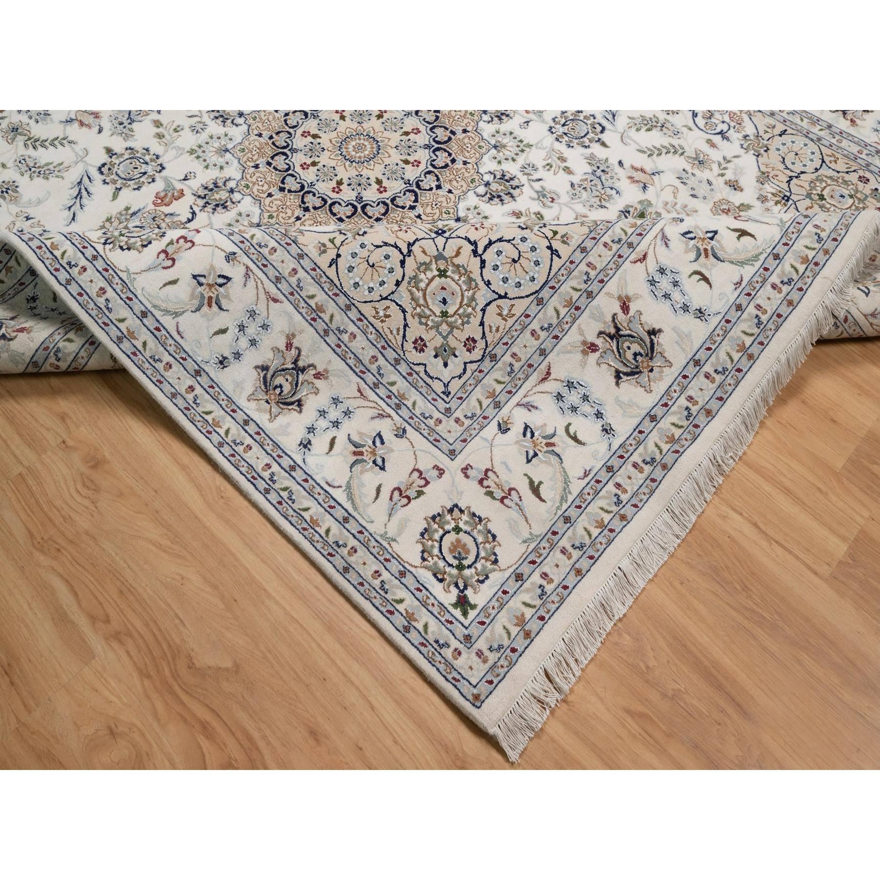 Contemporary 8'x10' Ivory Hand Knotted Nain with Flower Medallion Design Wool and Silk Rug For Sale
