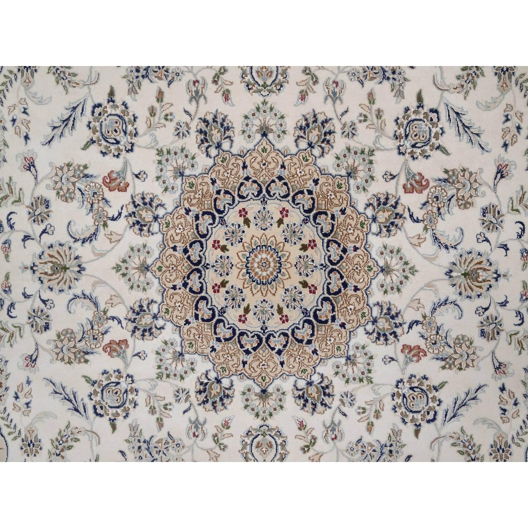 8'x10' Ivory Hand Knotted Nain with Flower Medallion Design Wool and Silk Rug For Sale 2