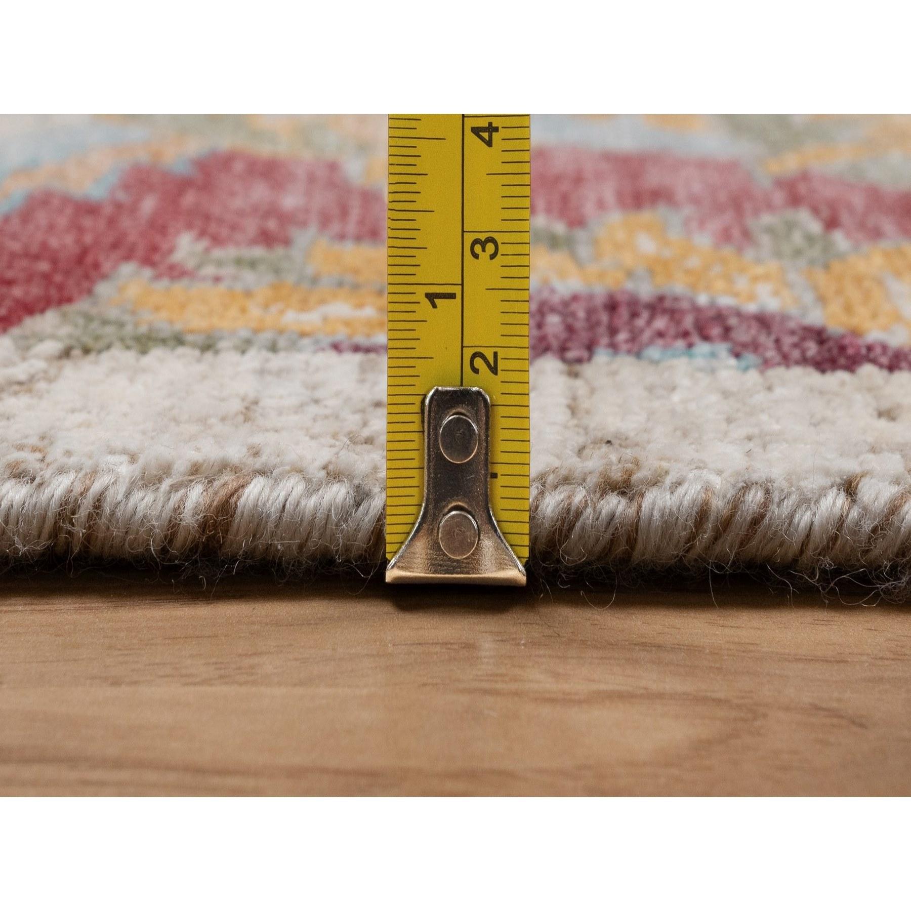 8'x10' Tappeto in seta avorio e lana testurizzata con disegno di foglie di falce annodate a mano in vendita 2