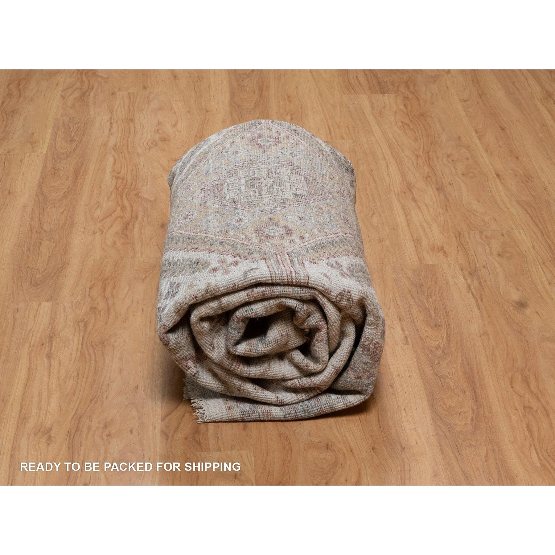 8'x10' Ivoire Unique Flower Rosettes Border Design Hand Knots Rugs Pure Wool en vente 1