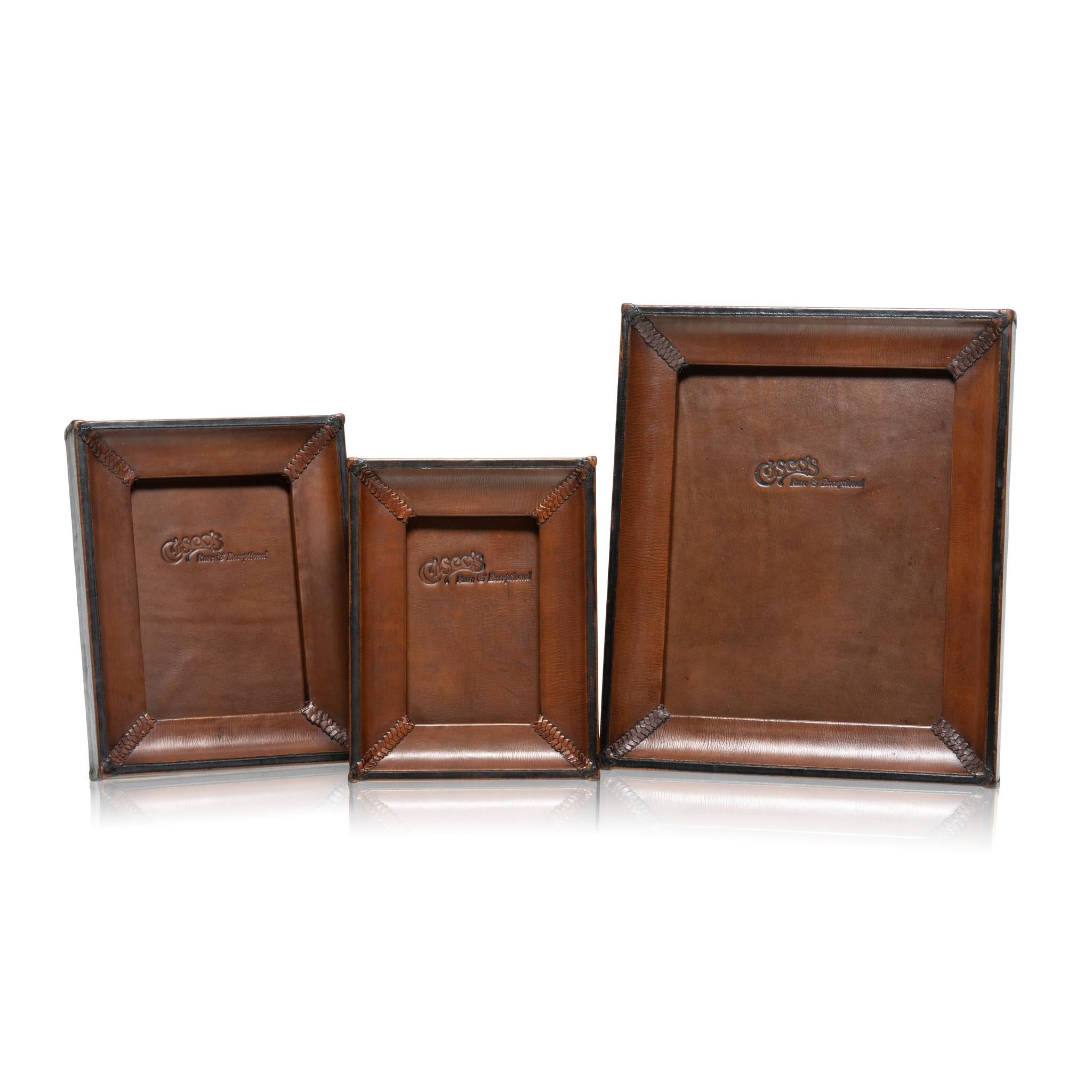 8x10 Medium Brown and Black Leather Tabletop Picture Frame - The Artisan For Sale 9
