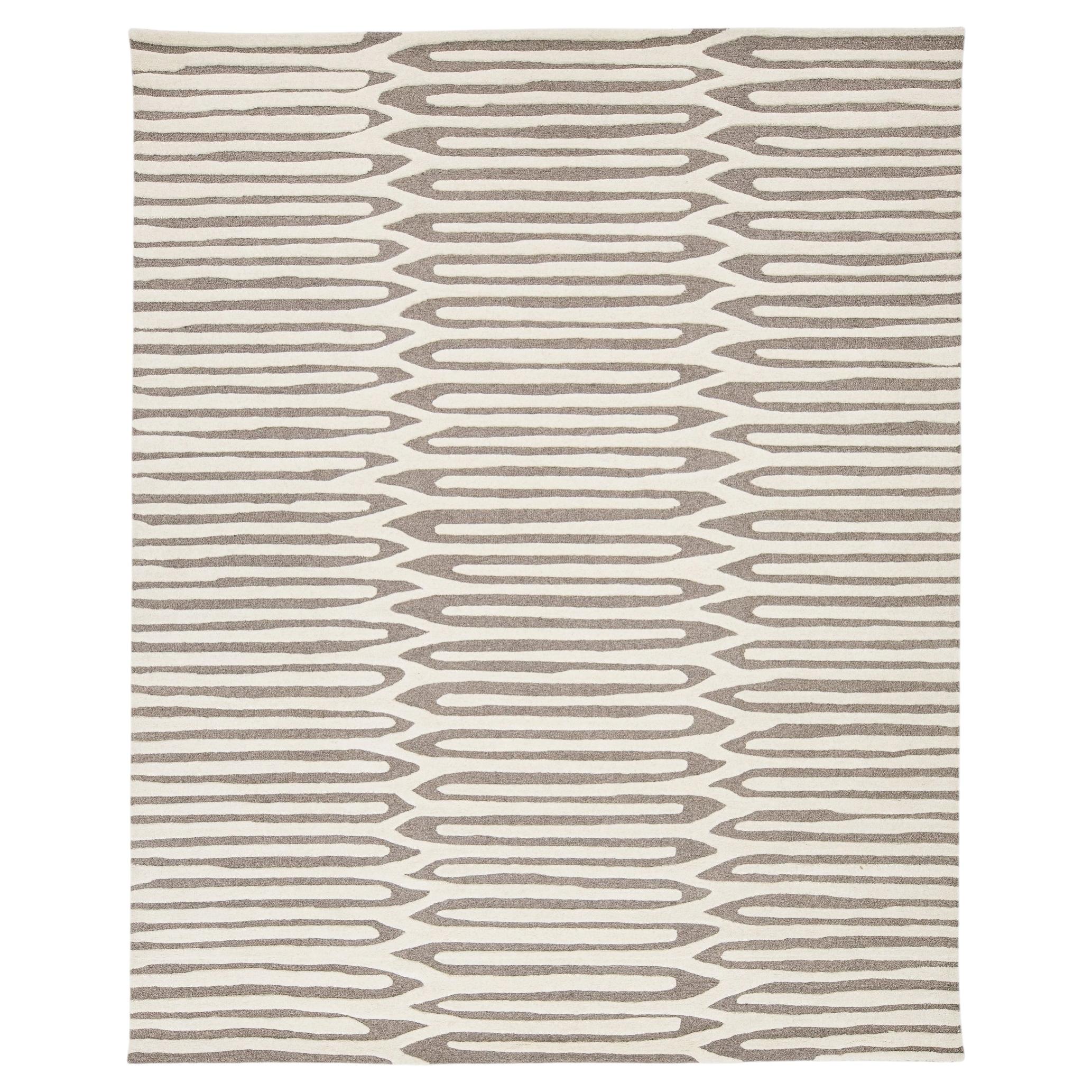 8x10 Moderner geometrischer handgetufteter Wollteppich - Neutral Taupe & Creme