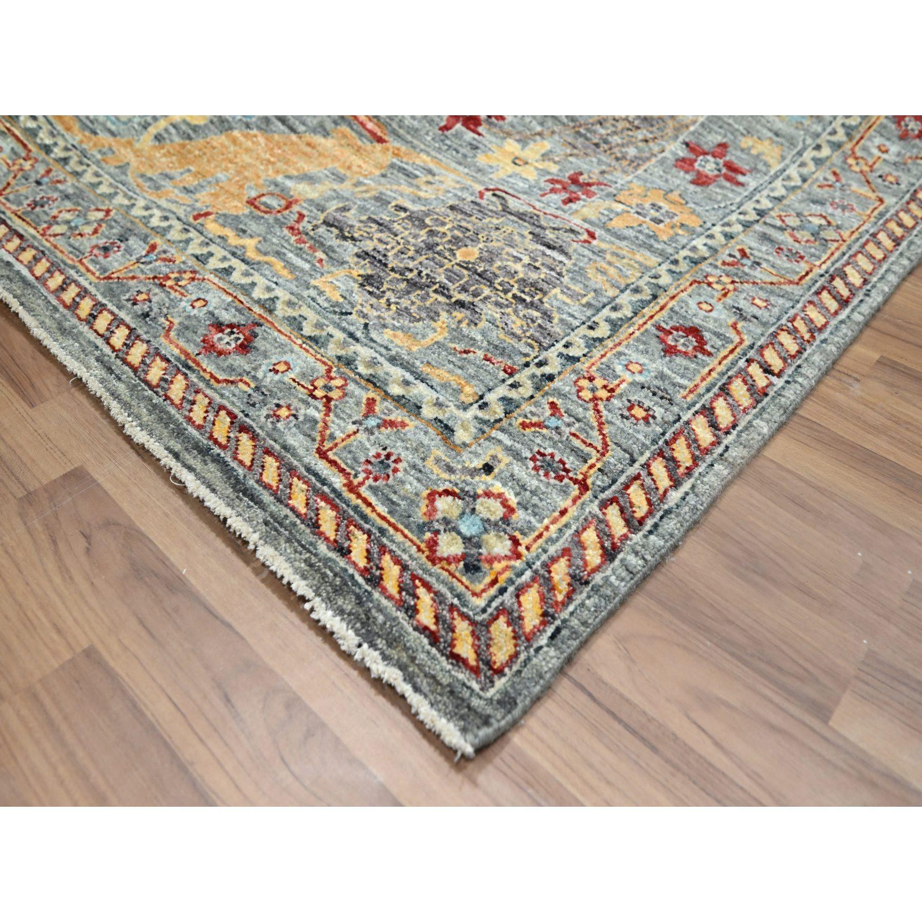 8'x10' Neutral Grau Bijar Garus Design Pastellfarben Handgeknüpfter Wollteppich (21. Jahrhundert und zeitgenössisch) im Angebot