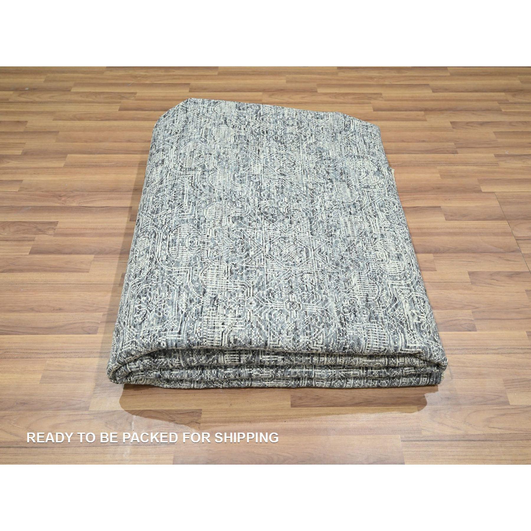 Tappeto in lana annodato a mano 8'x10' Pebble Gray Tone on Tone Arts and Crafts Design in vendita 2