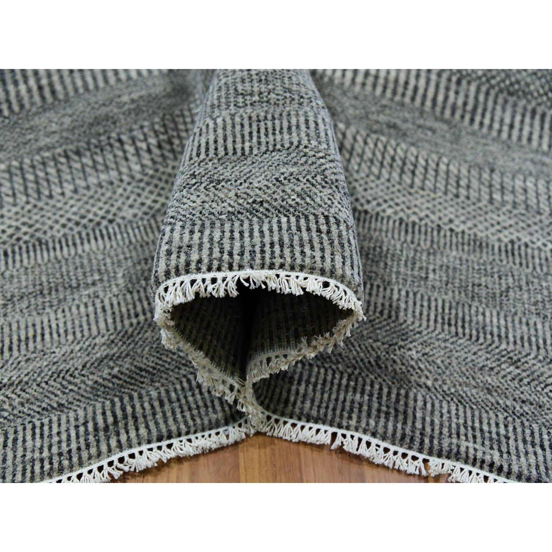 8'x10' Power Gray, handgeknüpfter, moderner Grasdesigner, Bio-Wollteppich im Zustand „Neu“ im Angebot in Carlstadt, NJ
