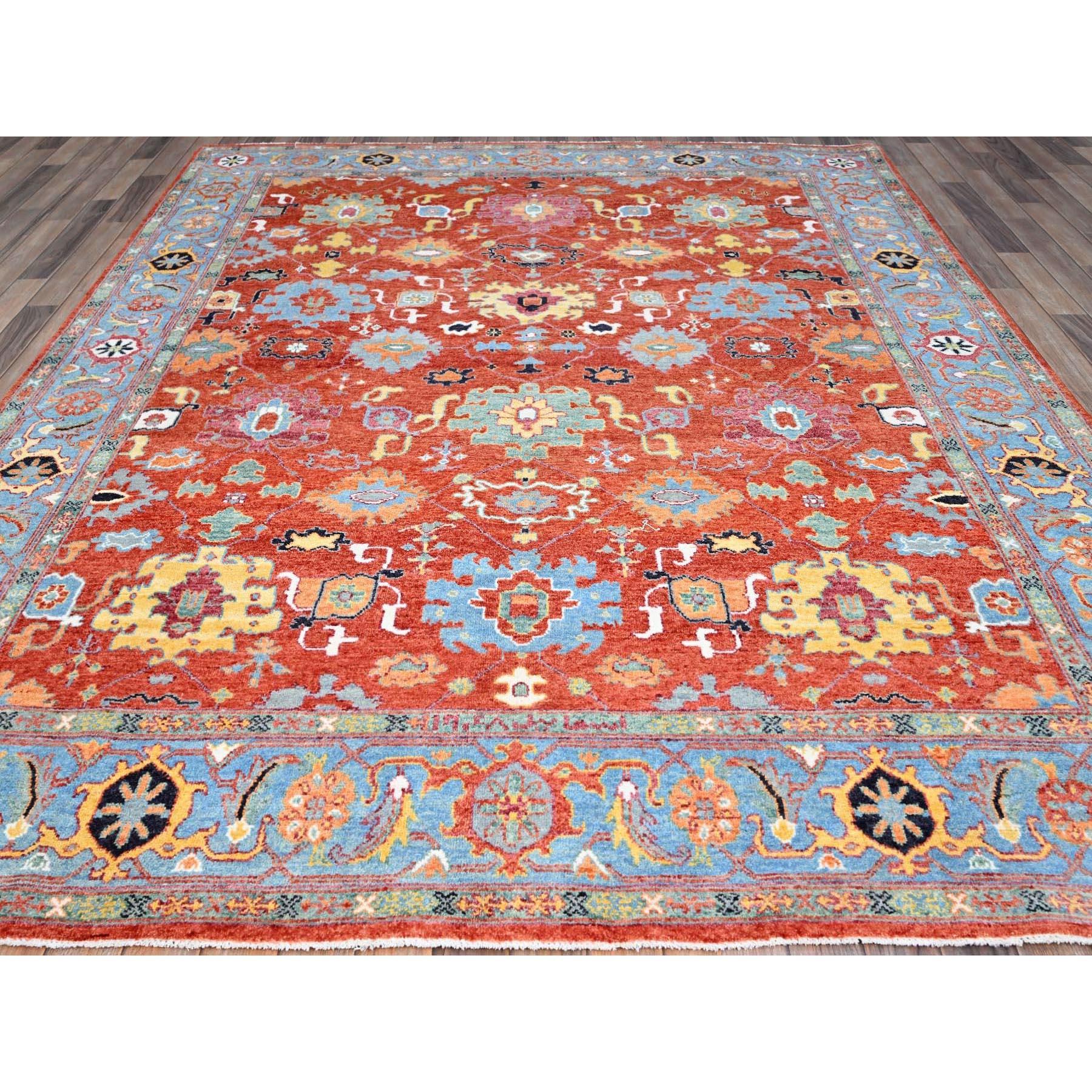 Il s'agit d'un véritable tapis d'Orient afghan Peshawar à motif Serapi Heriz, en laine douce nouée à la main. Il a été noué pendant des mois et des mois par des artisans selon des techniques de tissage séculaires.
Matières premières : Laine
Latex :
