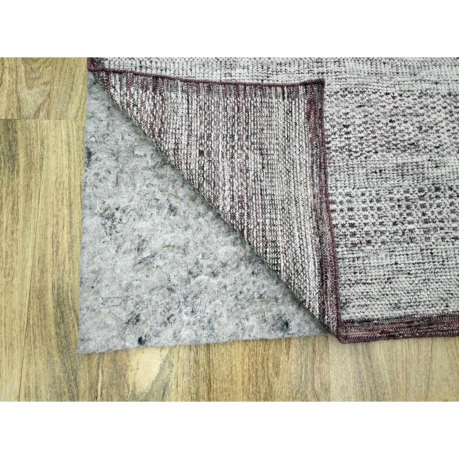 Indien 8'x10' Tapis d'Orient en pure laine nouée à la main, Red & White Oxidized Grass Design en vente