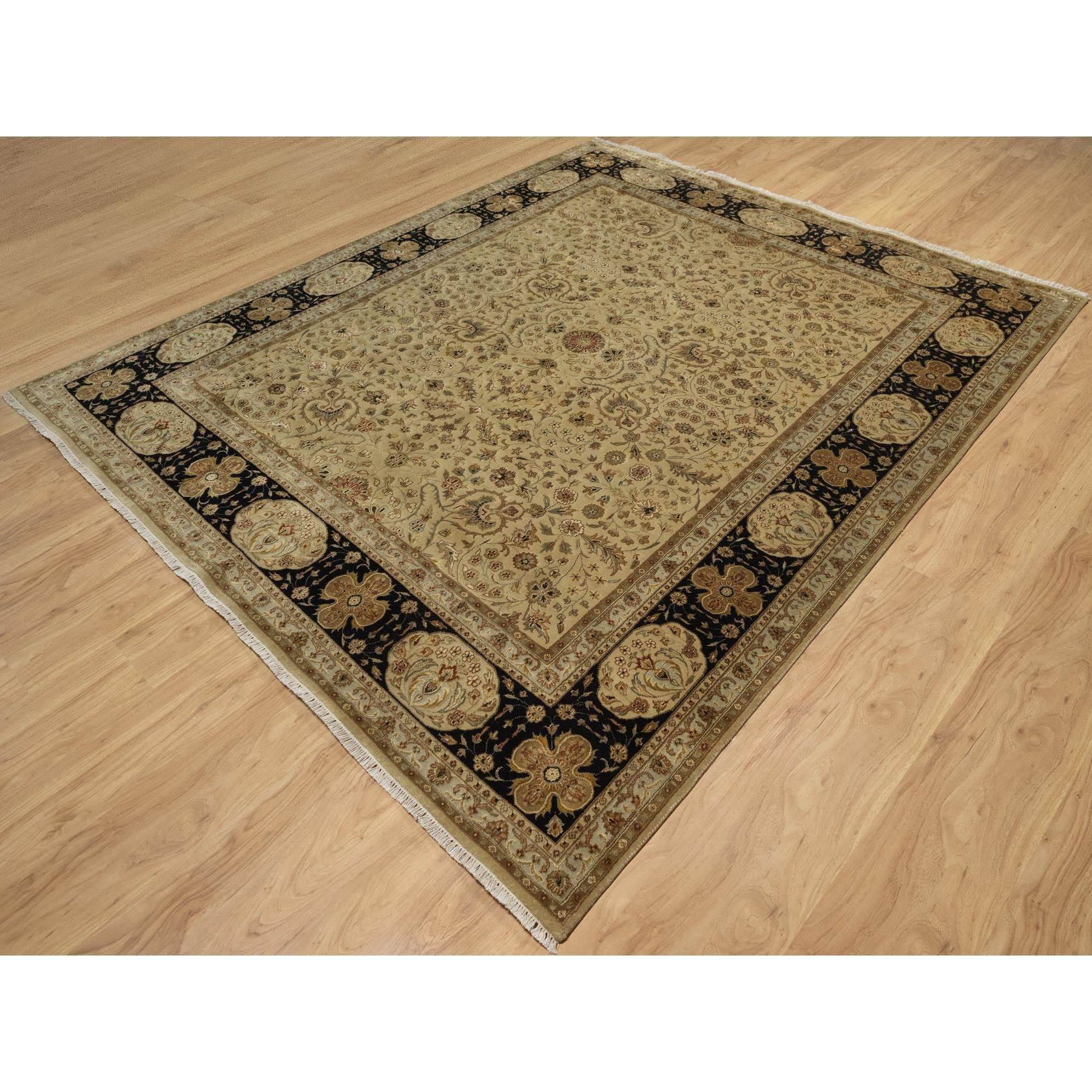 8'x10' Sand Braun Kashan Design Neuseeland Wolle mit Seide Handgeknüpft Teppich (Kaschan) im Angebot