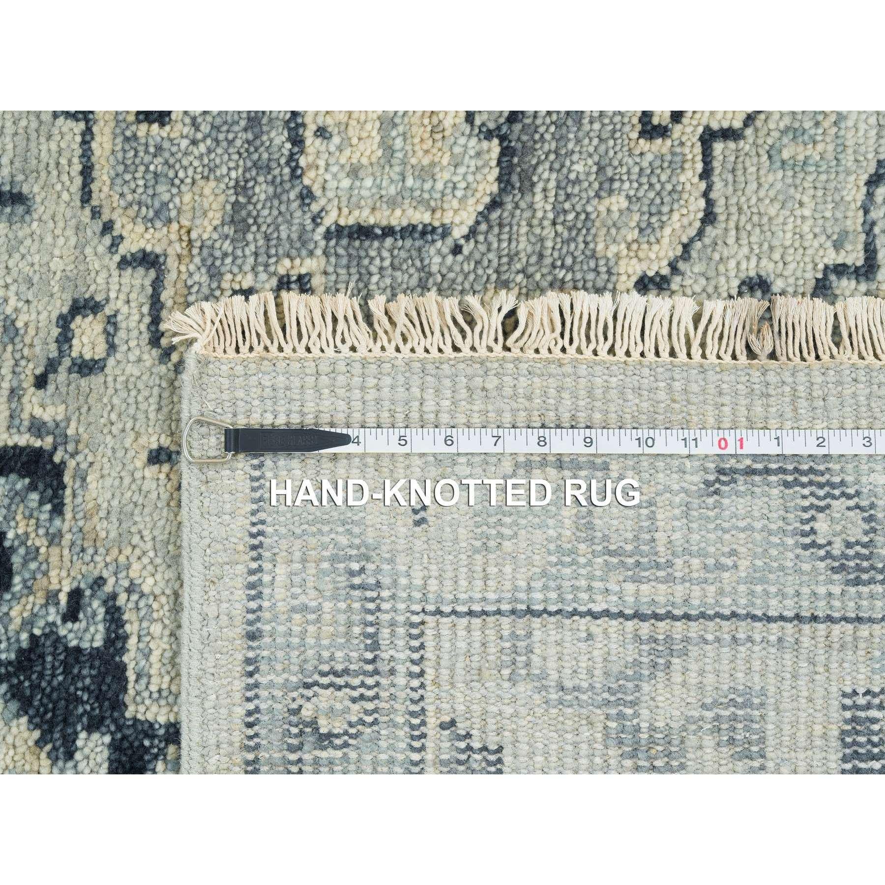 8'x10' Gris argenté Tapis d'Orient en pure laine noué à la main Design Anatolien en vente 4