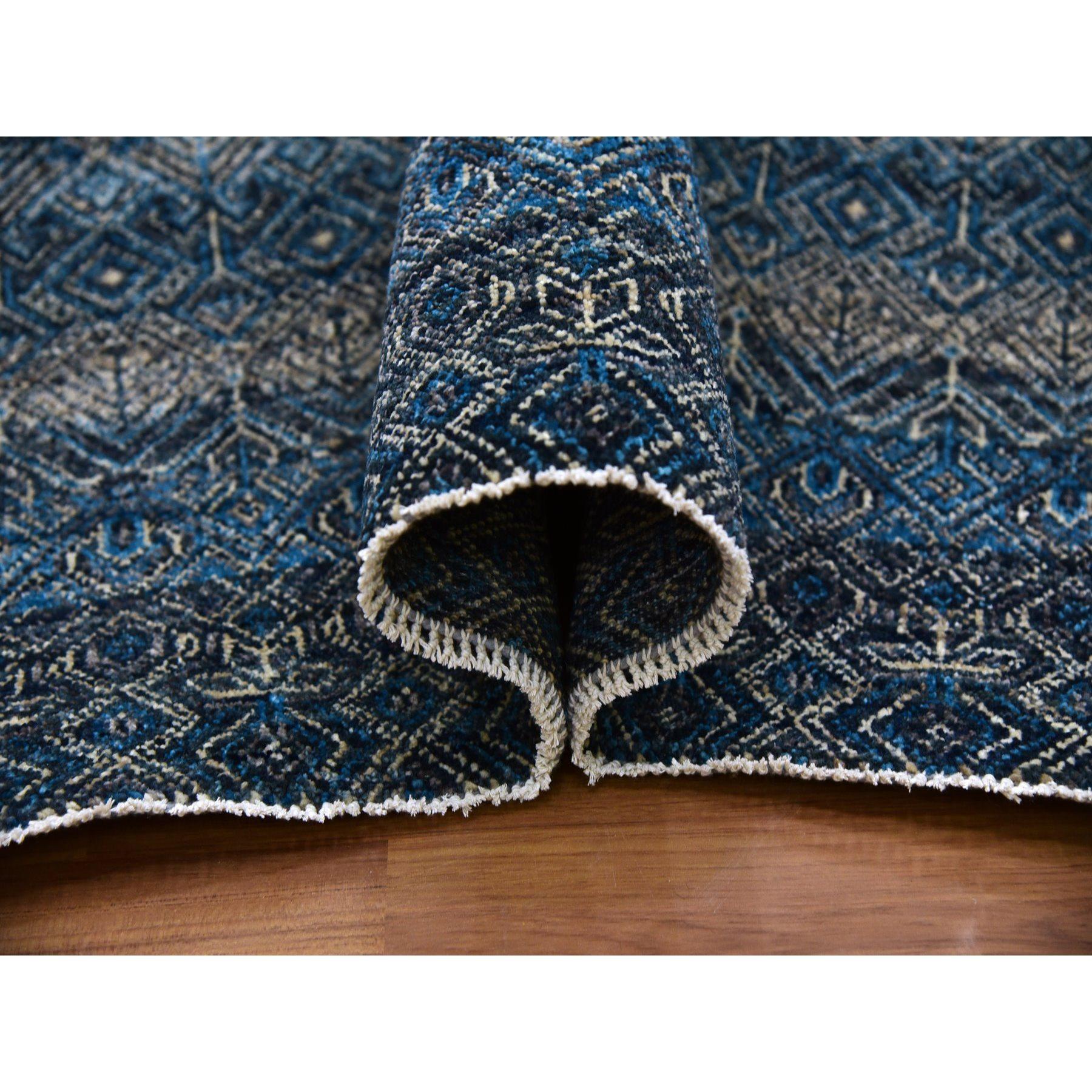 8'x10' Bleu Yale Tapis 100% laine noué à la main Kohinoor Design/One Neuf - En vente à Carlstadt, NJ