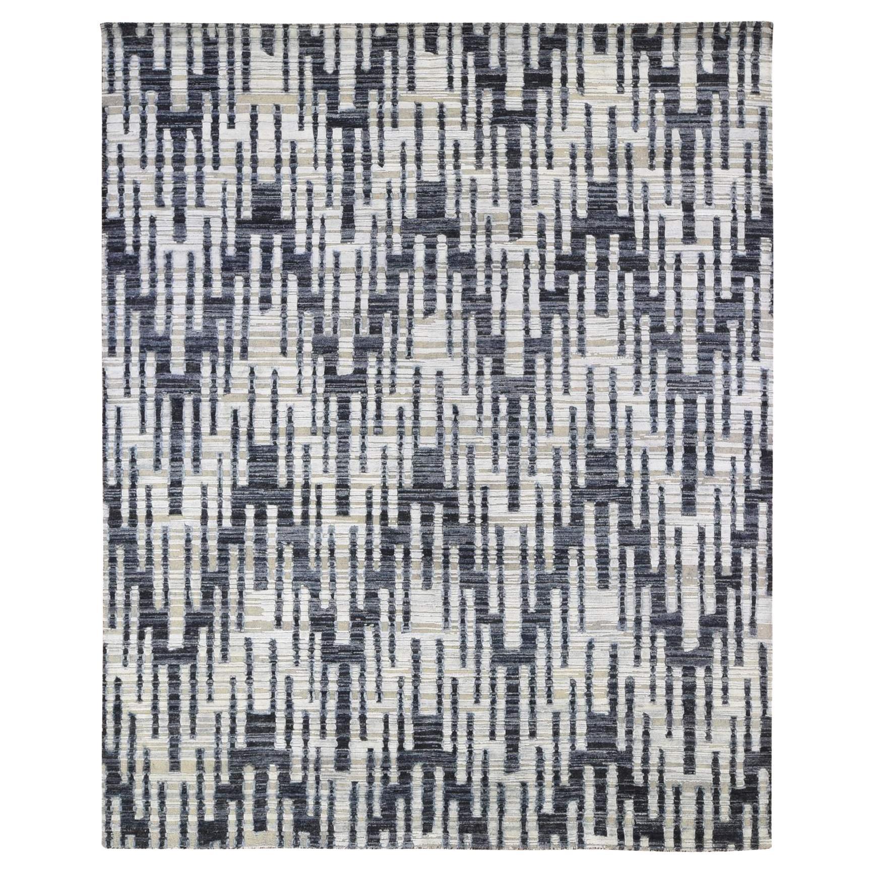 8'x10'1" Zig Zag Design Black and White Pure Silk and Wool Oriental Rug For Sale