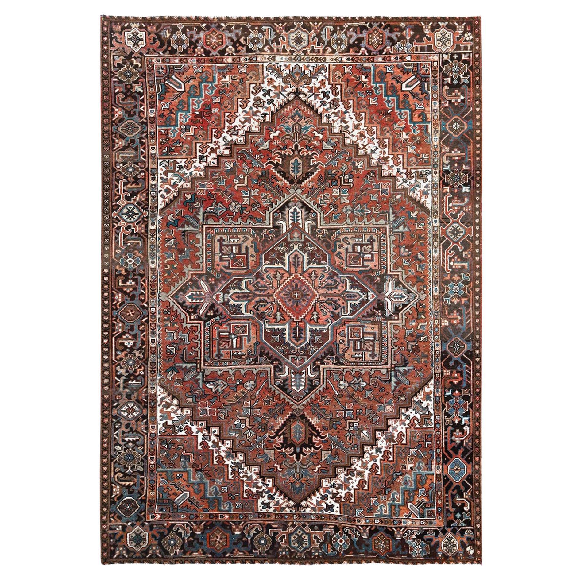 8'x10'10" Red Vintage Persian Heriz with Medallion Design Hand Knotted Wool Rug