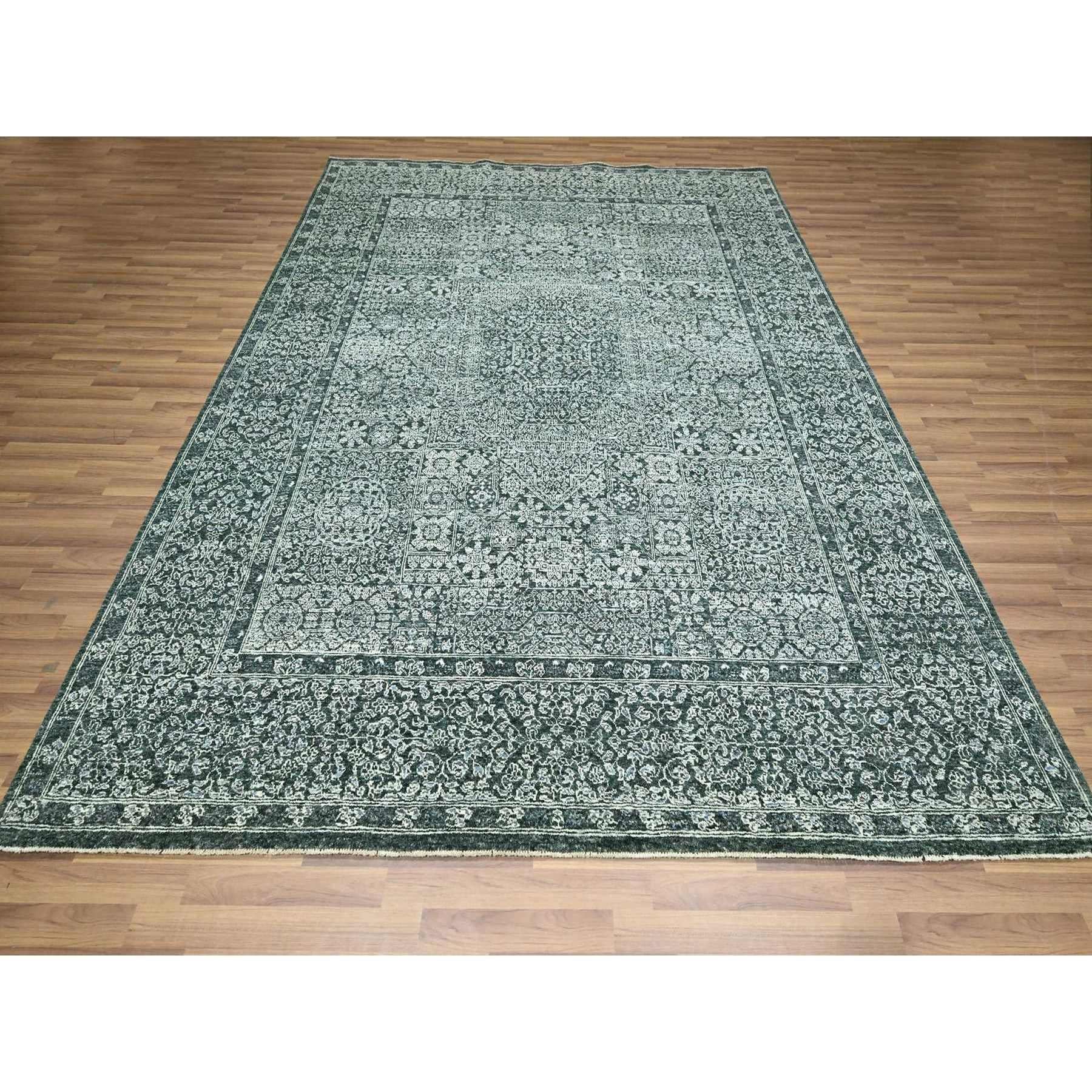 Vert pin, Design/One, Influence pré-historique du 14ème siècle, Teintures naturelles, Noué à la main, 100% laine, Tapis d'Orient
Matières premières : Laine
Latex : Pas de poils 
hauteur : 0,25 pouces
Style : Traditionnel
Couleur primaire :