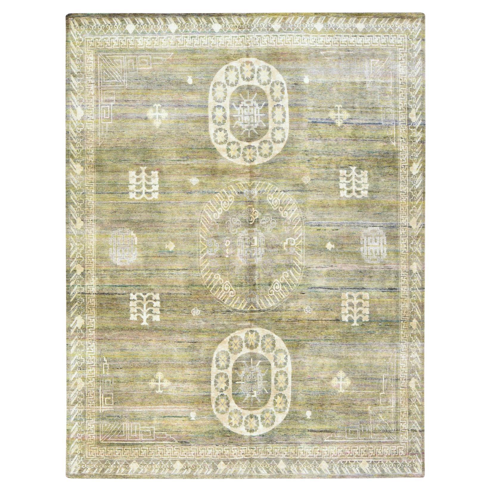 8'x10'2" Grün & Braun Handgeknüpft Reine Seide mit Khotan Medallion Design Teppich