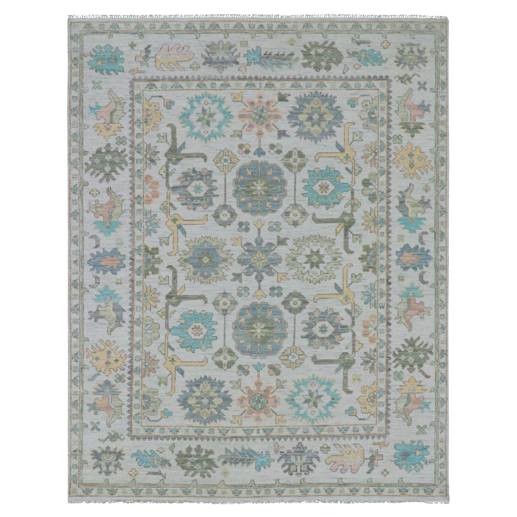 8'x10'3" Cascading White, Hand Knotted, Oushak Weave and Design, 100% Wool Rug For Sale