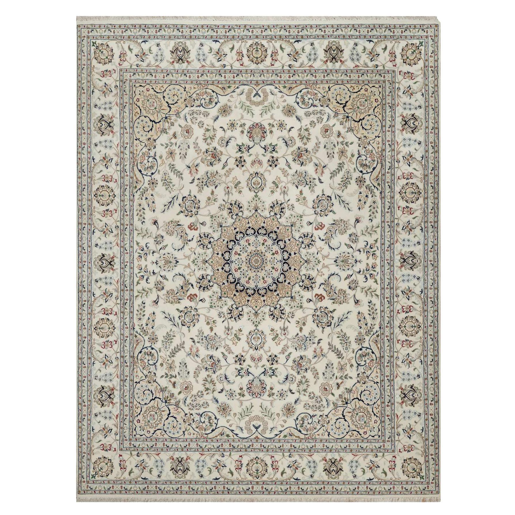 8
x10
6" Marfil, Lana y Seda, 250 KPSI, Nain con Diseño Medallón de Flores, Alfombra en venta