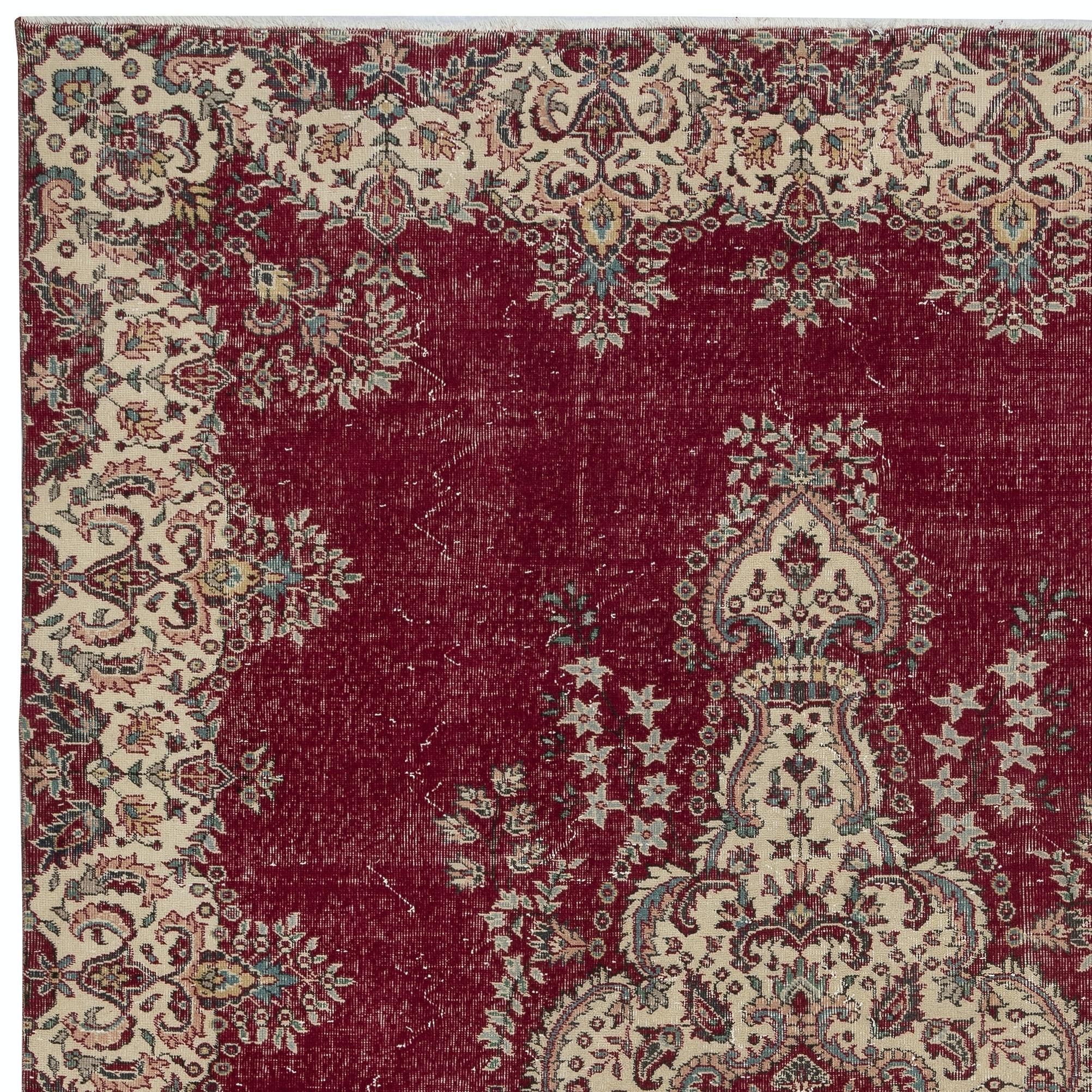 8x11 Ft Einzigartige Vintage Türkisch Rot Bereich Teppich. Handgeknüpfter Wollteppich (Mitte des 20. Jahrhunderts) im Angebot