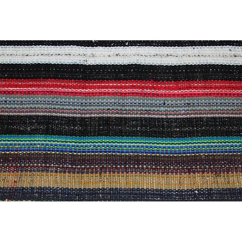 Navajo Style Flatweave Persian Kilim Rug  In Excellent Condition For Sale In Dallas, TX
