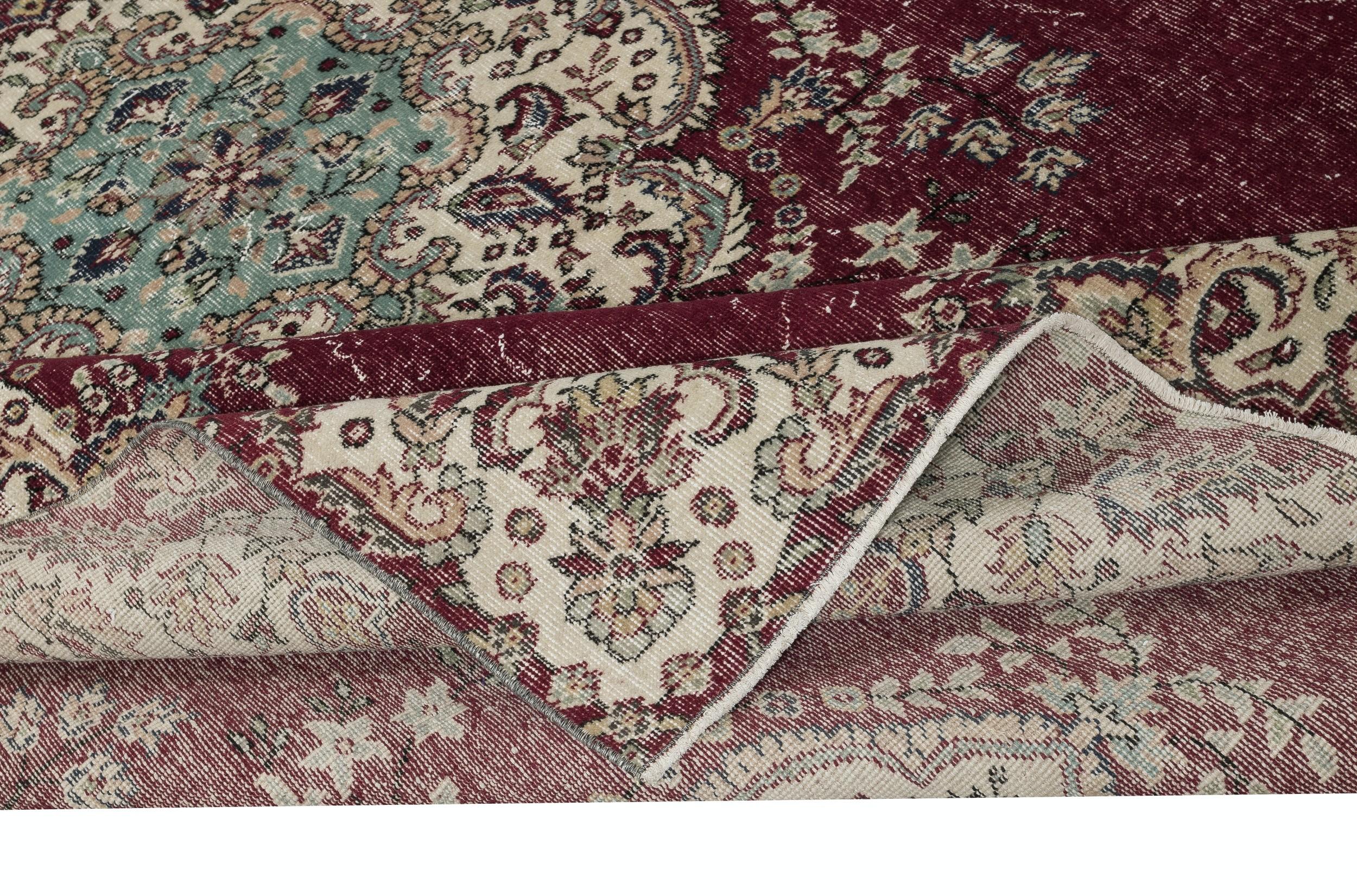 8x11.4 Ft Einzigartiger handgefertigter großer Vintage-Teppich, maroonroter türkischer Teppich, handgefertigt (Rustikal) im Angebot