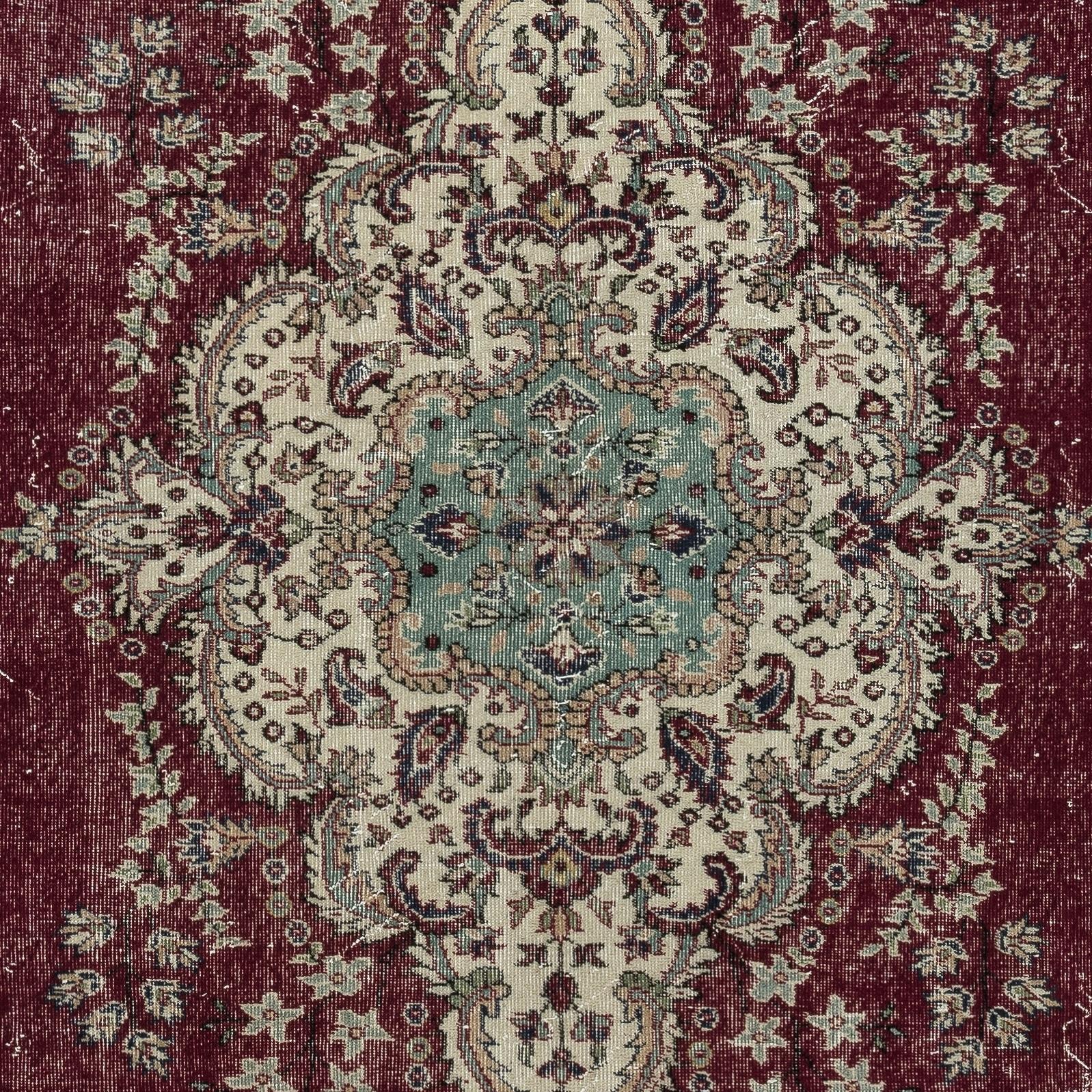 8x11.4 Ft Einzigartiger handgefertigter großer Vintage-Teppich, maroonroter türkischer Teppich, handgefertigt (Handgeknüpft) im Angebot