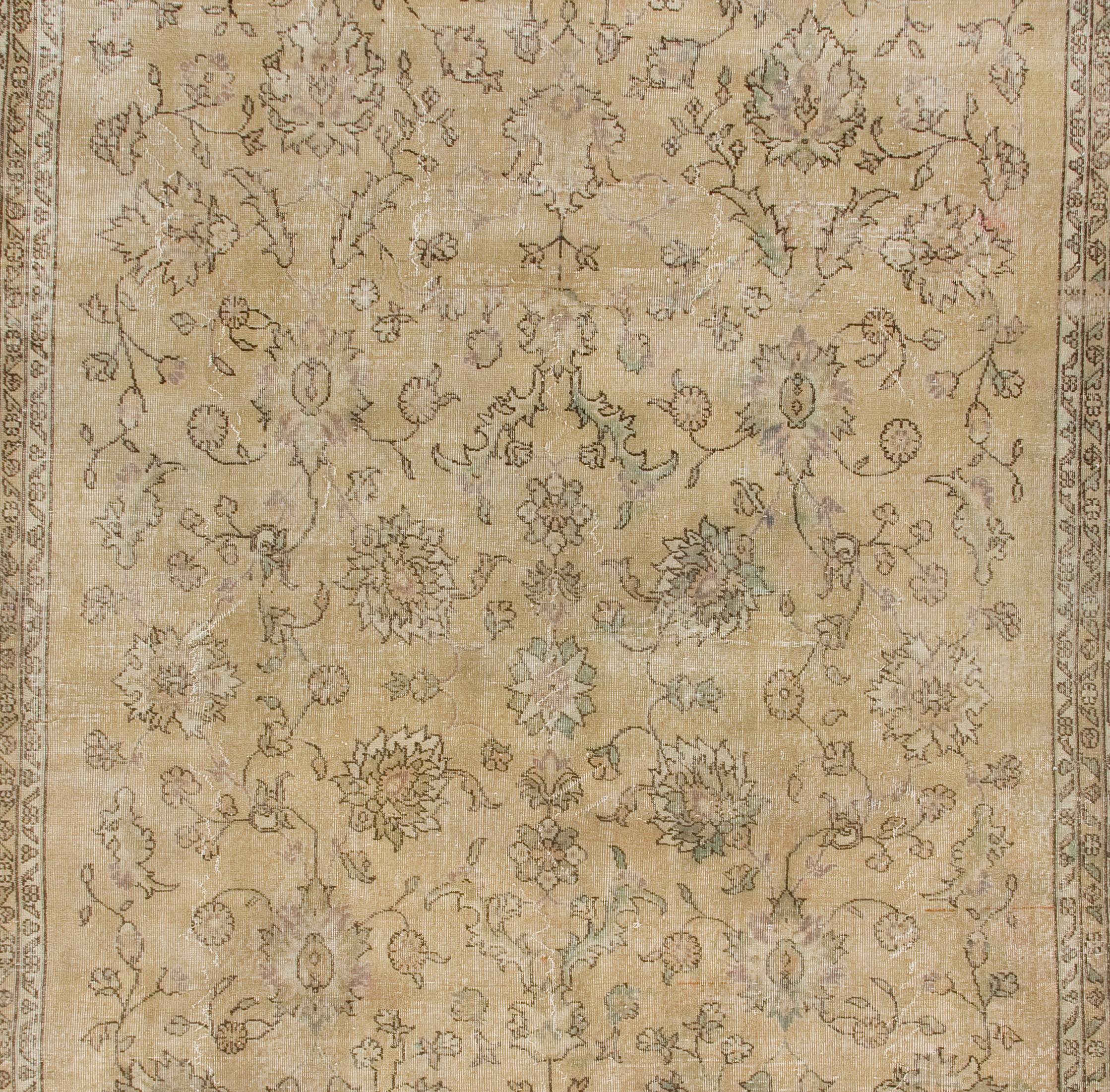8x11.8 Ft Vintage Hand-knotted Antique Washed Turkish Oushak Wool Rug In Good Condition For Sale In Philadelphia, PA