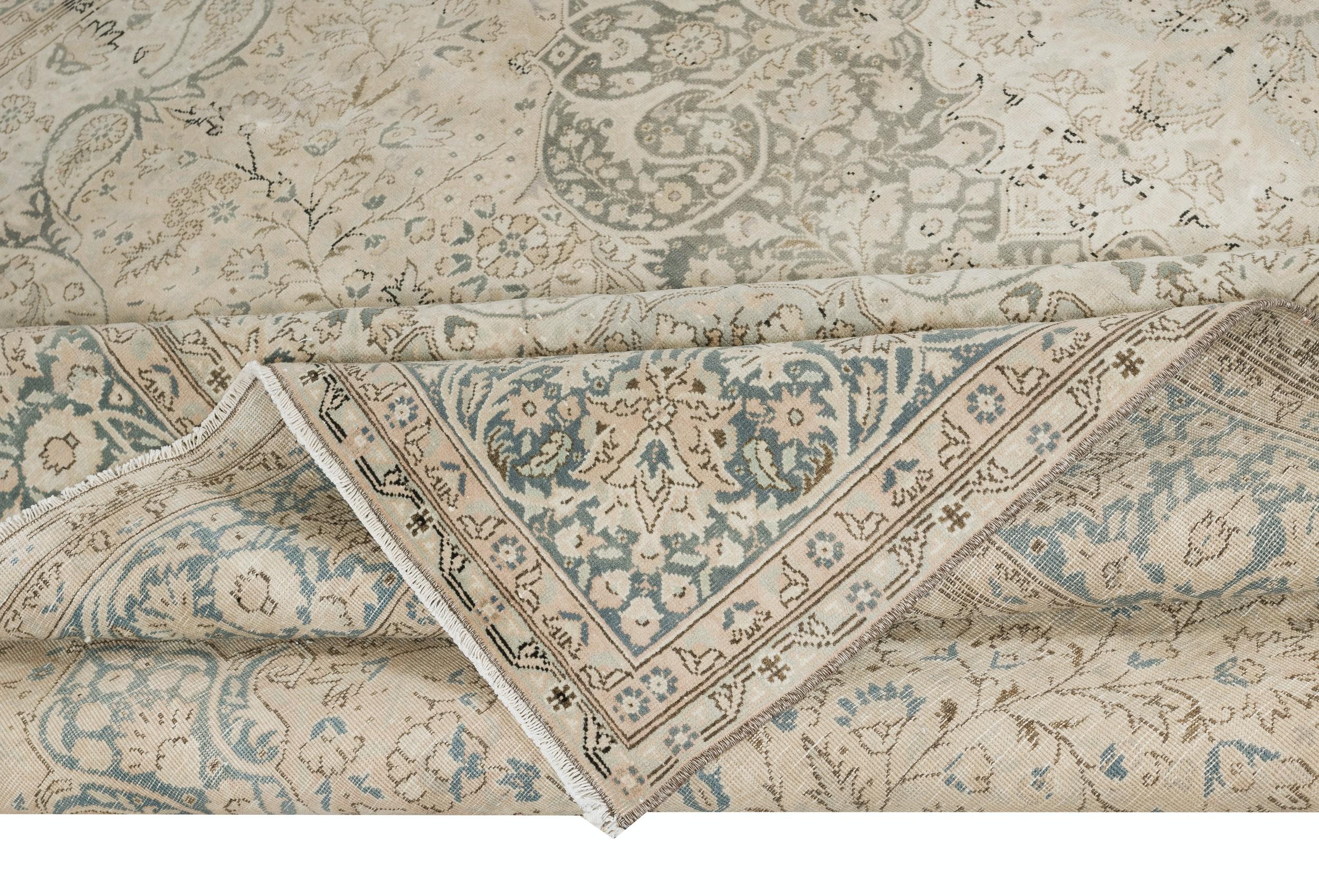 Country Tappeto vintage turco 8x12 Ft, unico nel suo genere. Tappeto rustico grande fatto a mano in vendita