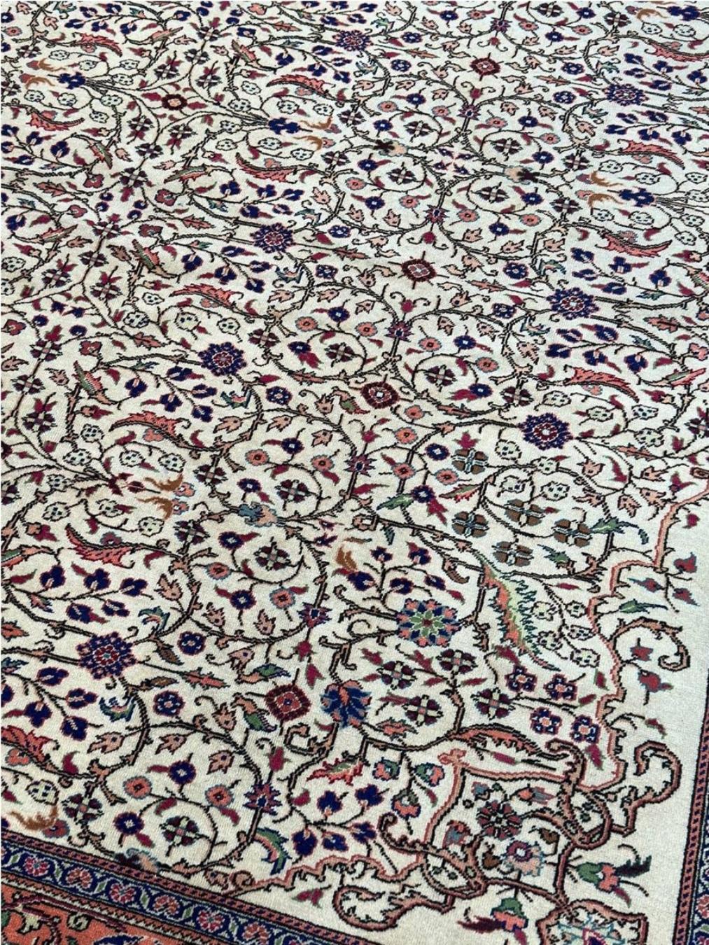 Tappeto per l'area Sivas 8x12 annodato a mano in Turchia antica In condizioni buone in vendita a Dallas, TX