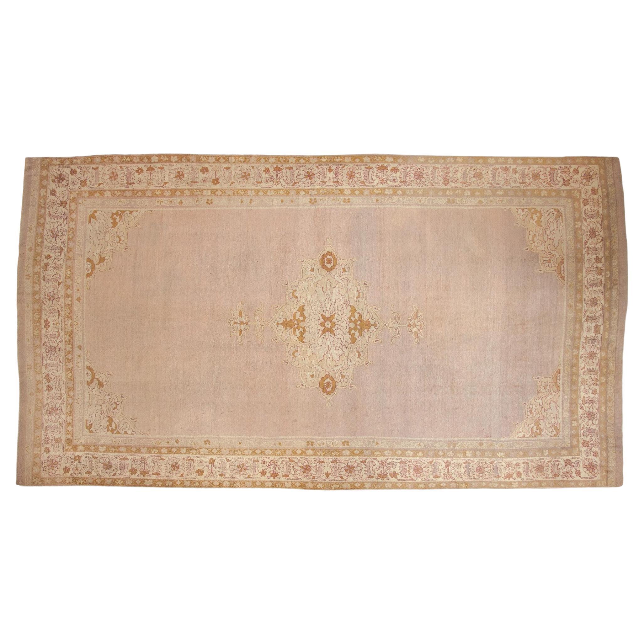 Alfombra antigua de Agra