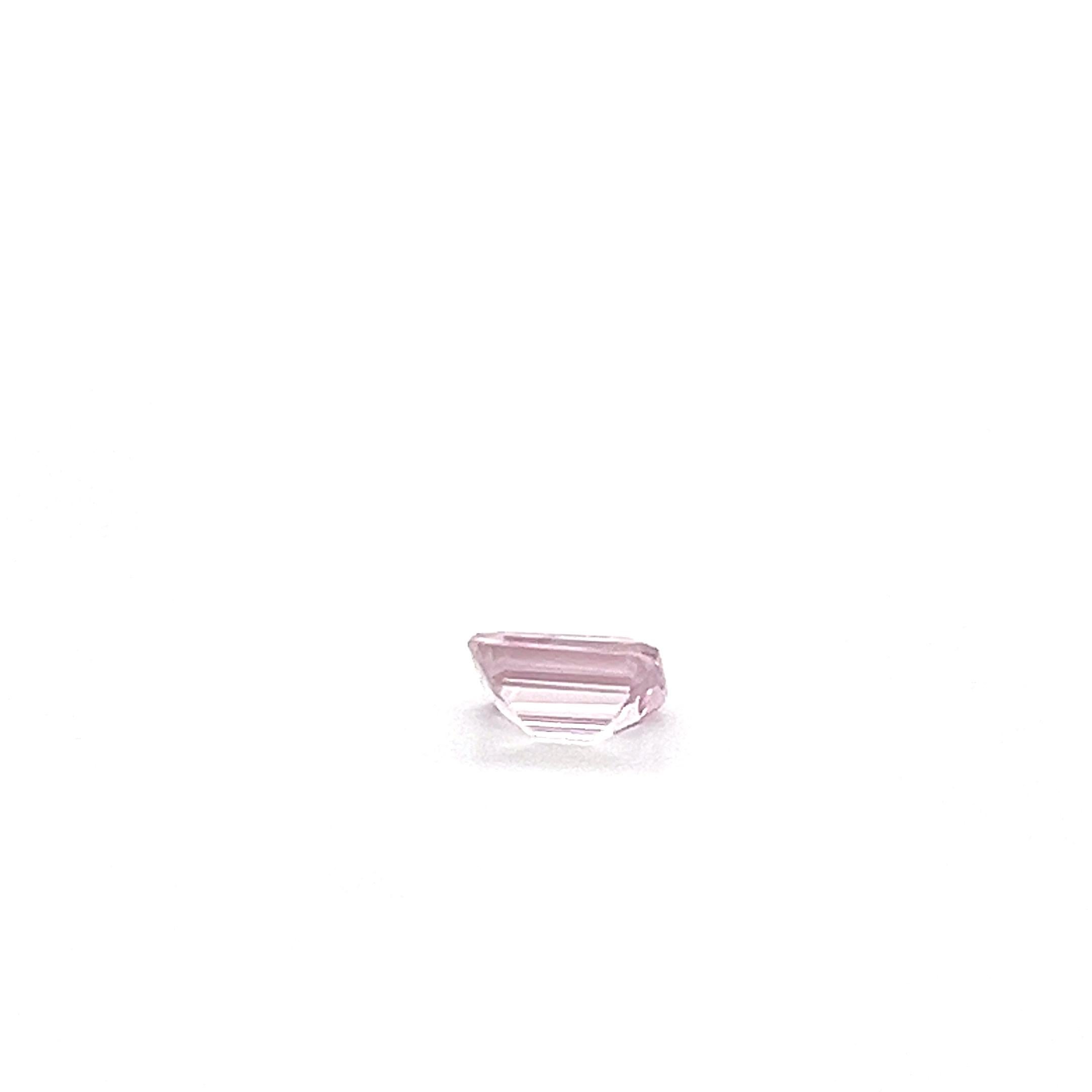 Morganite rose naturelle taille facettée de 8 x 6 mm, pierre précieuse non sertie AAA Unisexe en vente