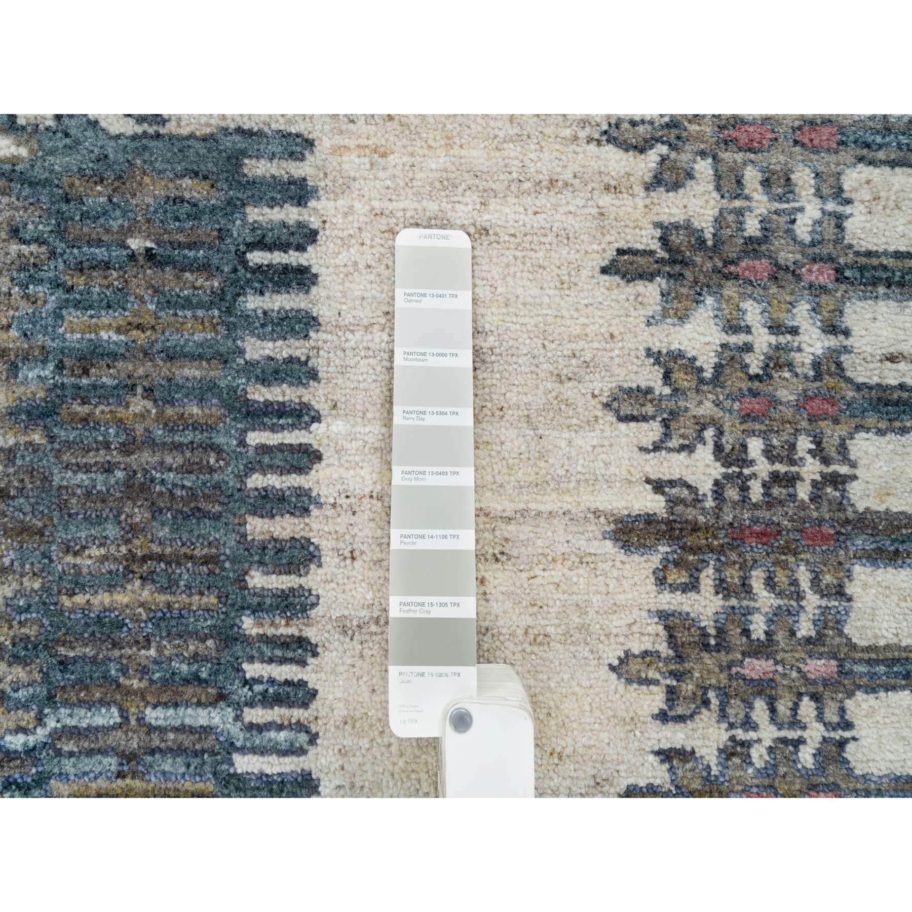 8'x8' Alabastro Avorio Lana Reimagined Viss Design annodato a mano Tappeto rotondo in vendita 1