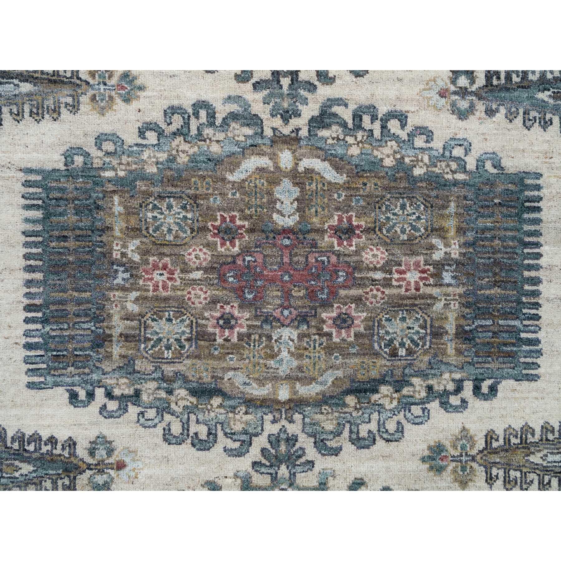 8'x8' Alabastro Avorio Lana Reimagined Viss Design annodato a mano Tappeto rotondo in vendita 2