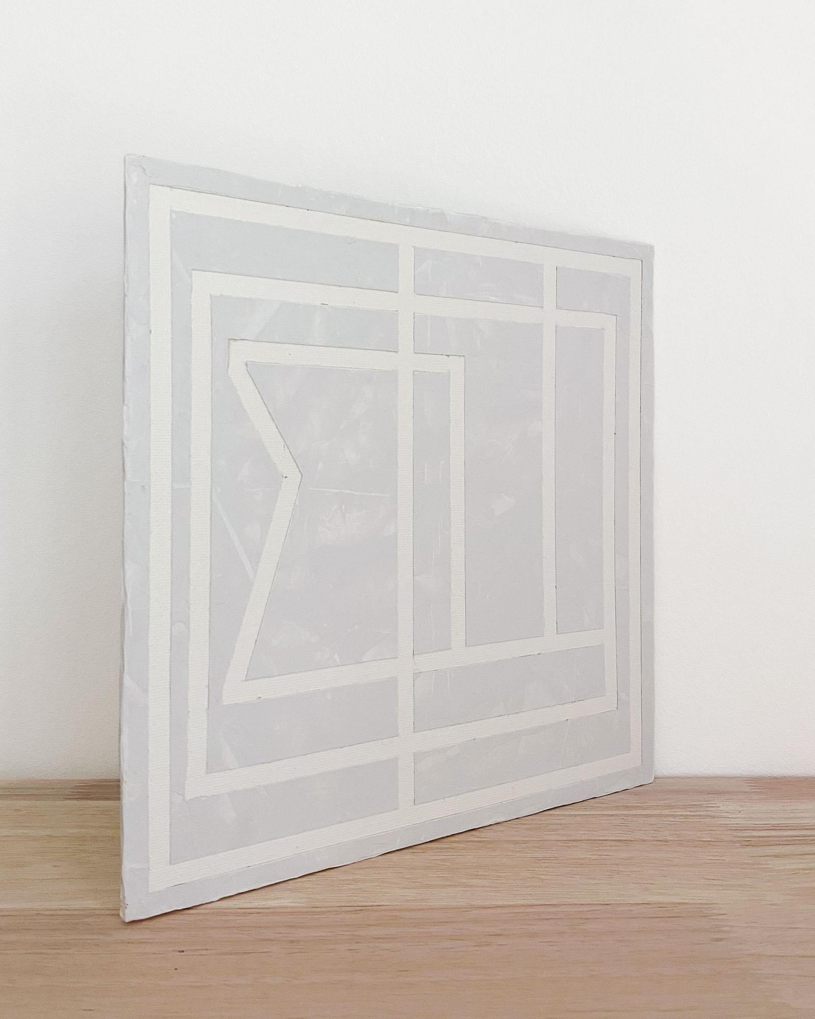 Américain 8x8 Architectural Abstract #16 par Lynnea Jean, Acrylique et Gesso en vente