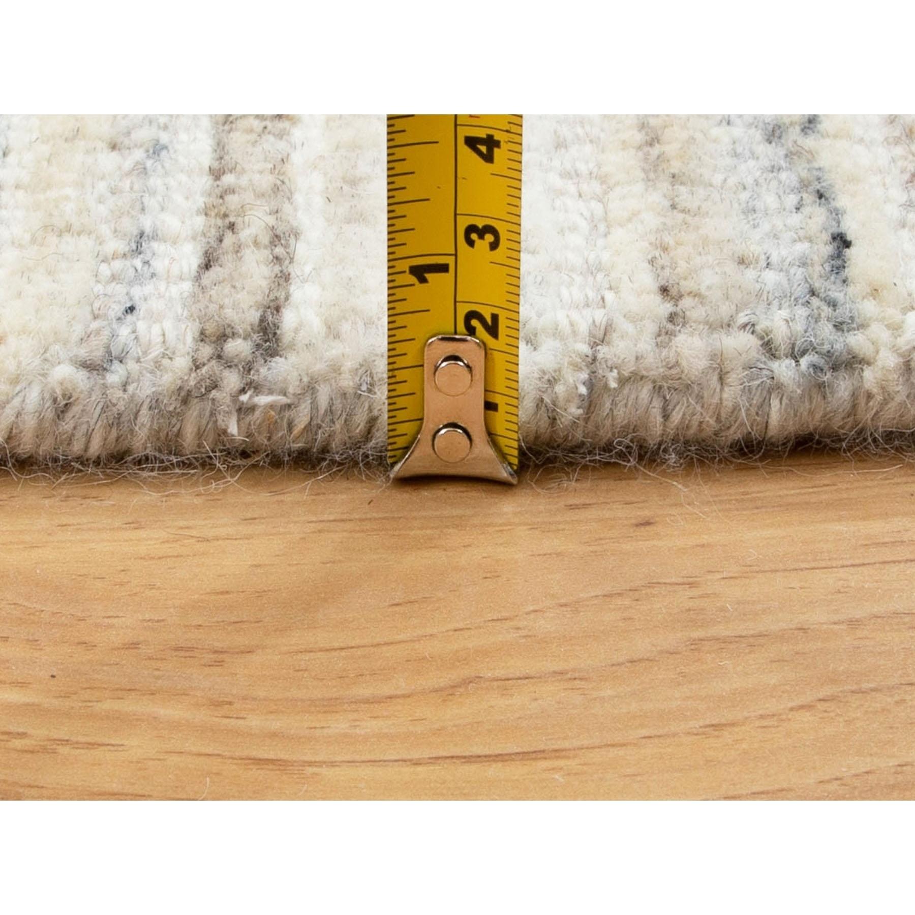 8'x8' Beige Hand Loomed Organic Wool Modern Oriental Rug For Sale 4