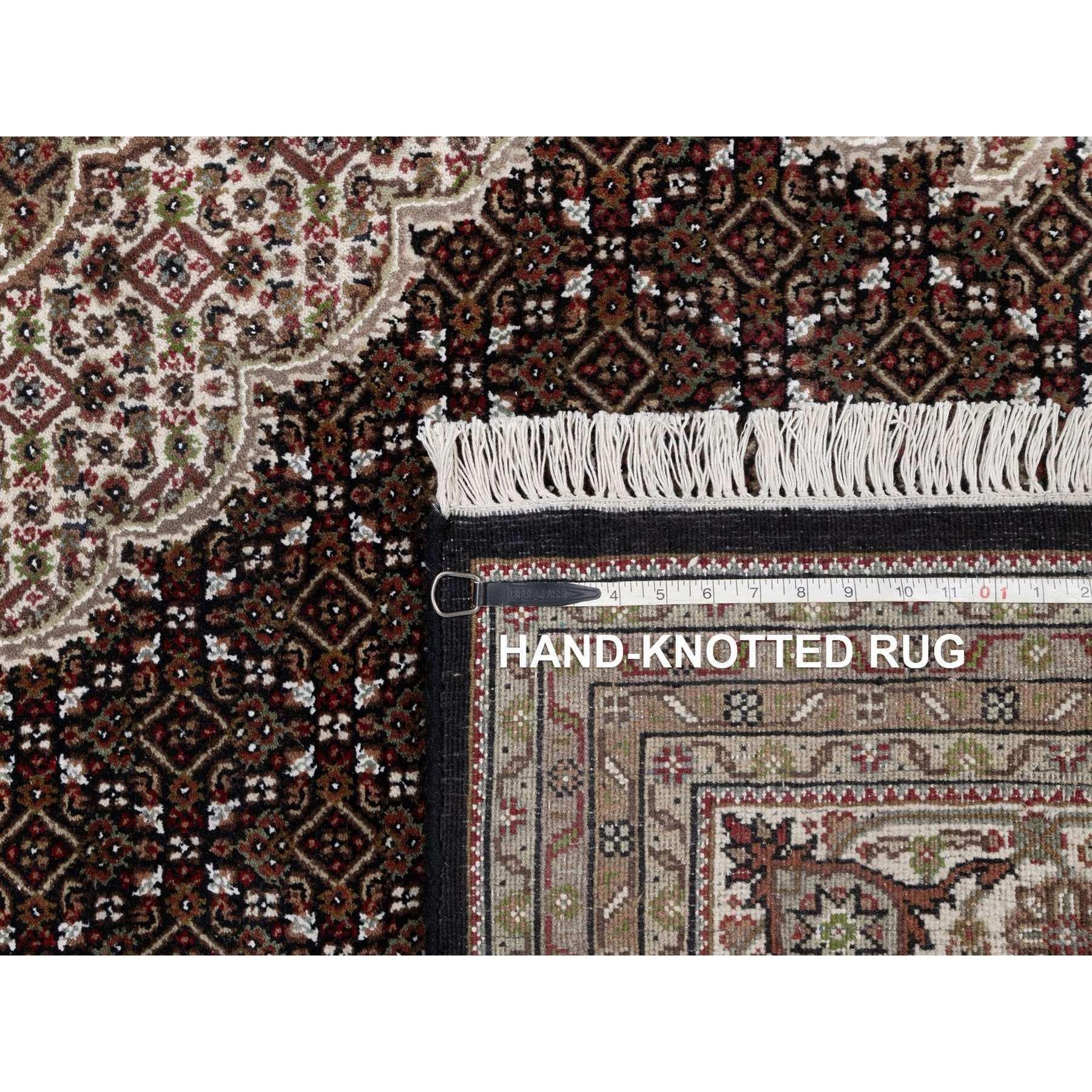 8'x8' Black Tabriz Mahi Fish Medallion Design Hand Knotted Wool Square Rug For Sale 5