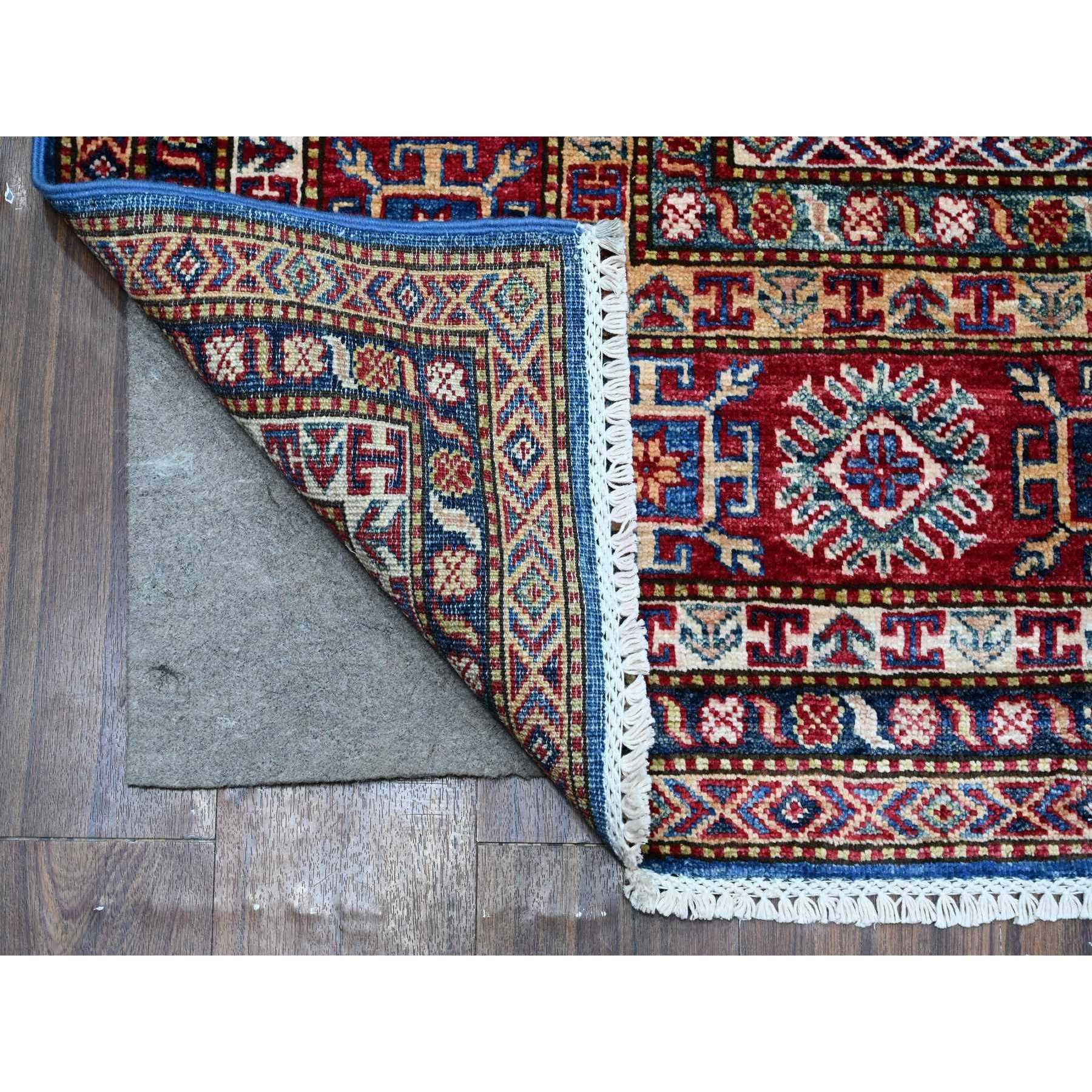 8'x8' Blau Super Kazak Medaillons Weiche Wolle Handgeknüpft Quadratischer Orientteppich (Afghanisch) im Angebot