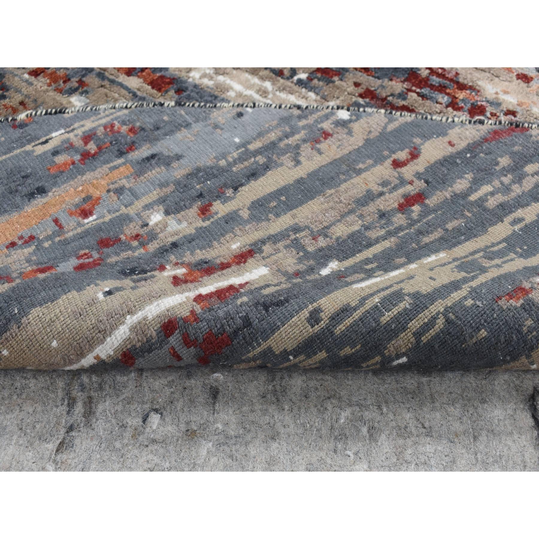 Indien 8'x8' Gris anthracite, Design/One, Laine et Soie, Tapis rond noué à la main en vente