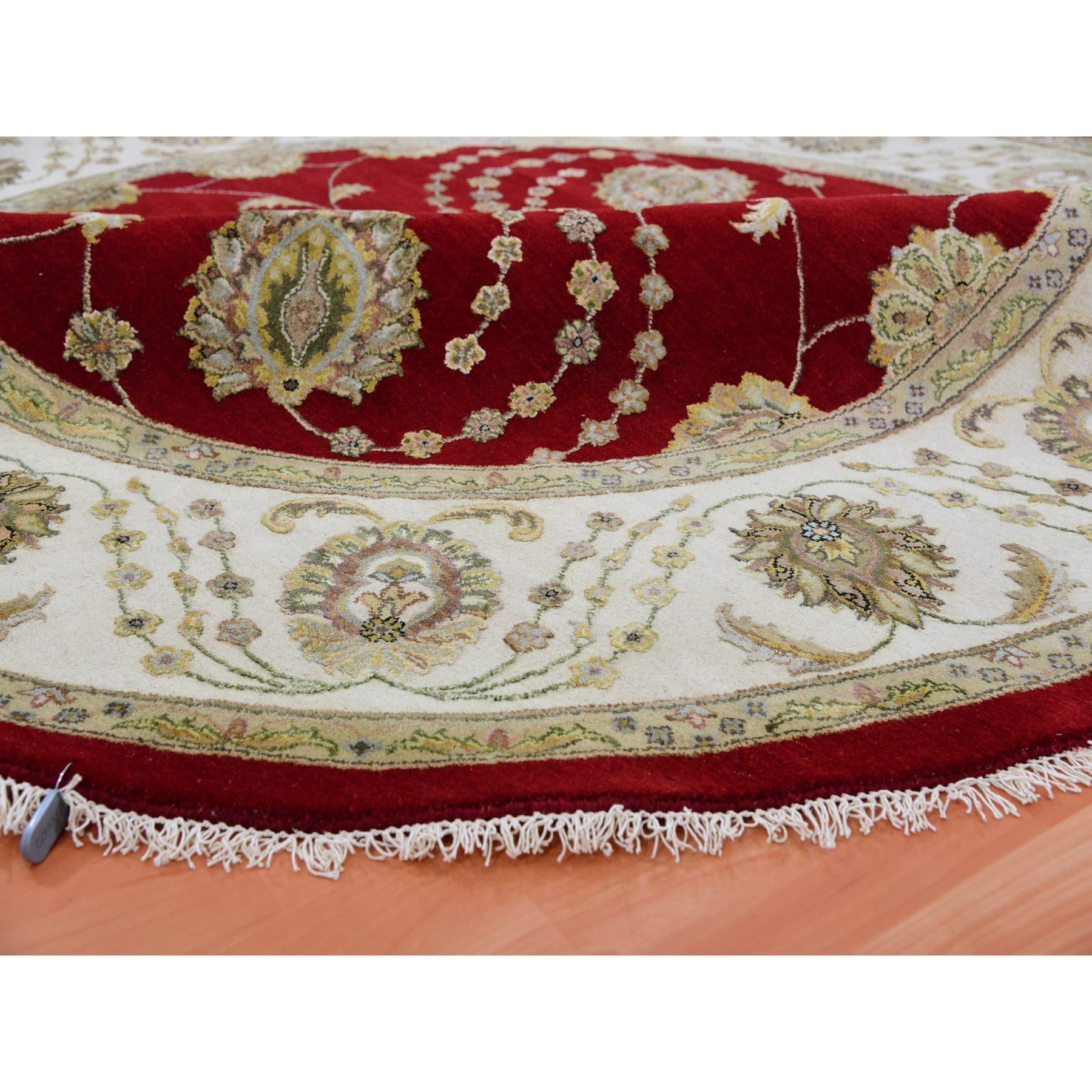 8'x8' Alfombra Oriental Redonda Anudada a Mano de Lana y Seda de Rajastán Rojo Zing Arándano en Nuevo estado para la venta en Carlstadt, NJ