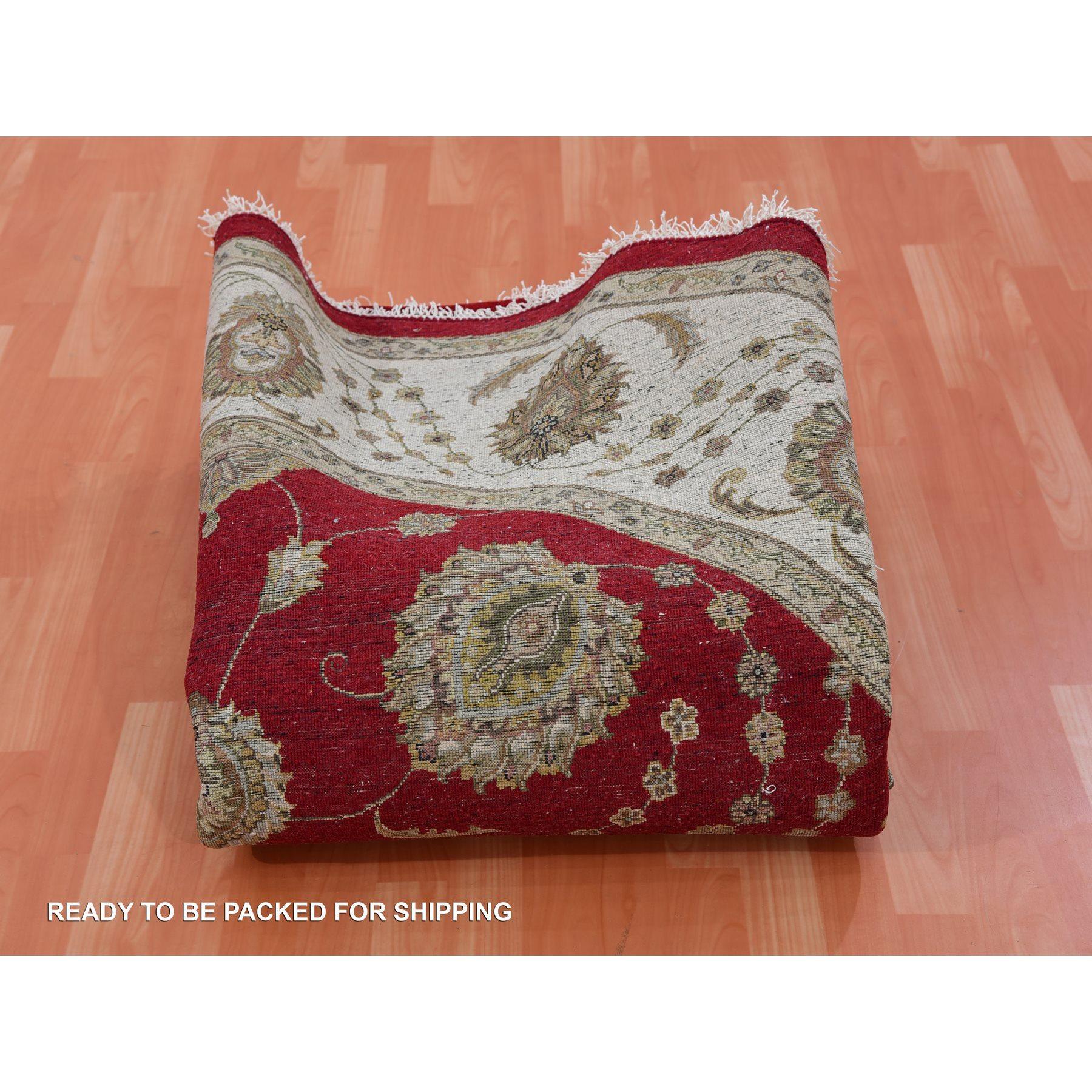 8'x8' Alfombra Oriental Redonda Anudada a Mano de Lana y Seda de Rajastán Rojo Zing Arándano en venta 2
