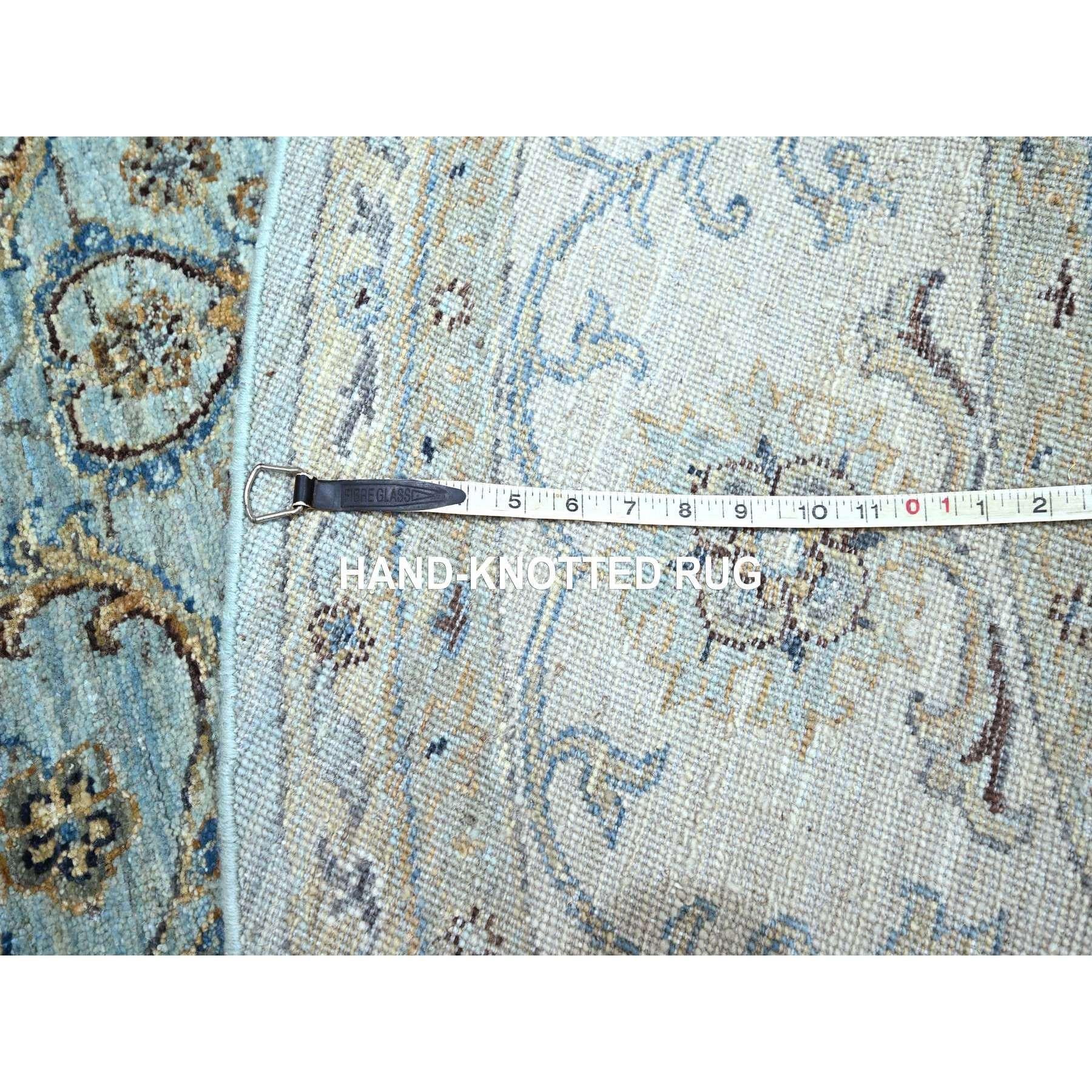 8'x8' Crystal Blue Agra Shah Abbas Vines Design Hand Knotted Wool Round Rug in vendita 4