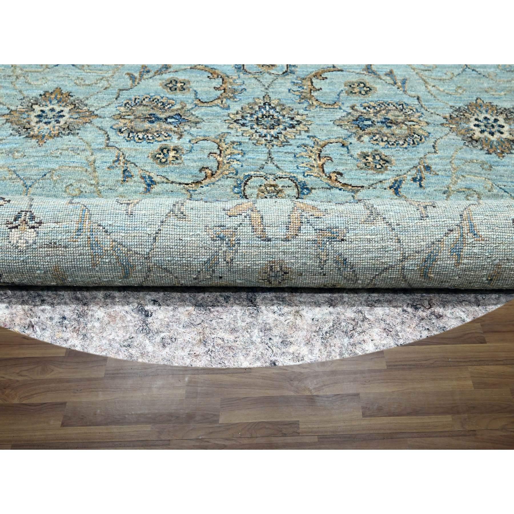 Annodato a mano 8'x8' Crystal Blue Agra Shah Abbas Vines Design Hand Knotted Wool Round Rug in vendita