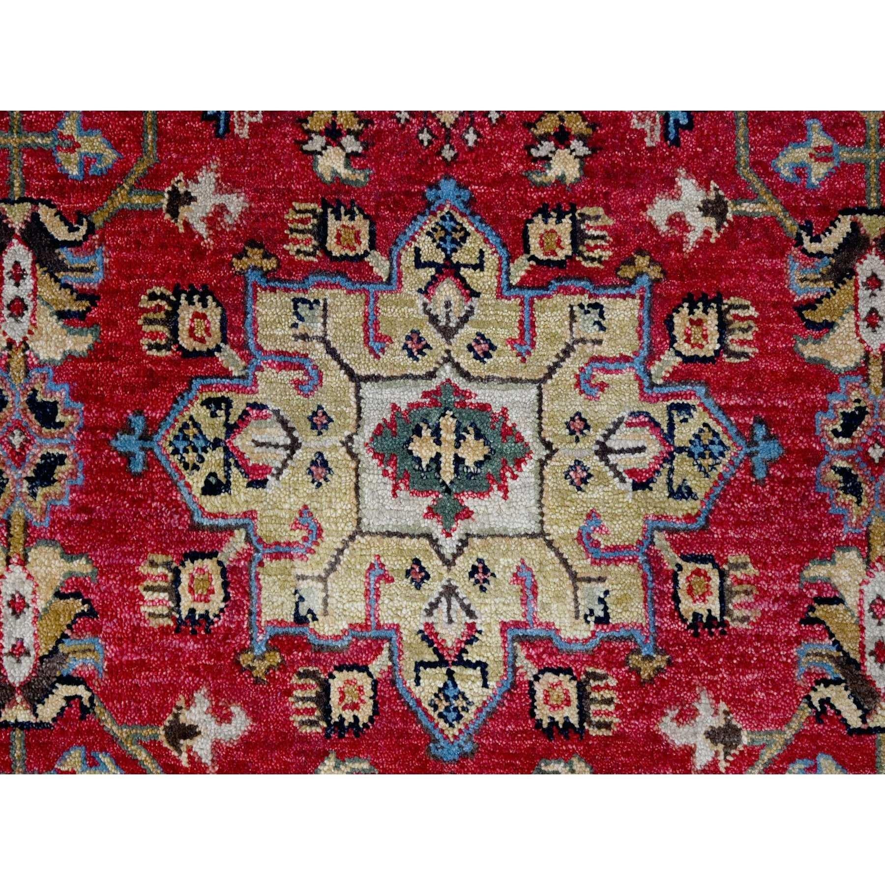 8'x8' Feuer Ziegelrot Handgeknüpfte Wolle Karajeh Design Quadratischer Orientteppich (Indisch) im Angebot