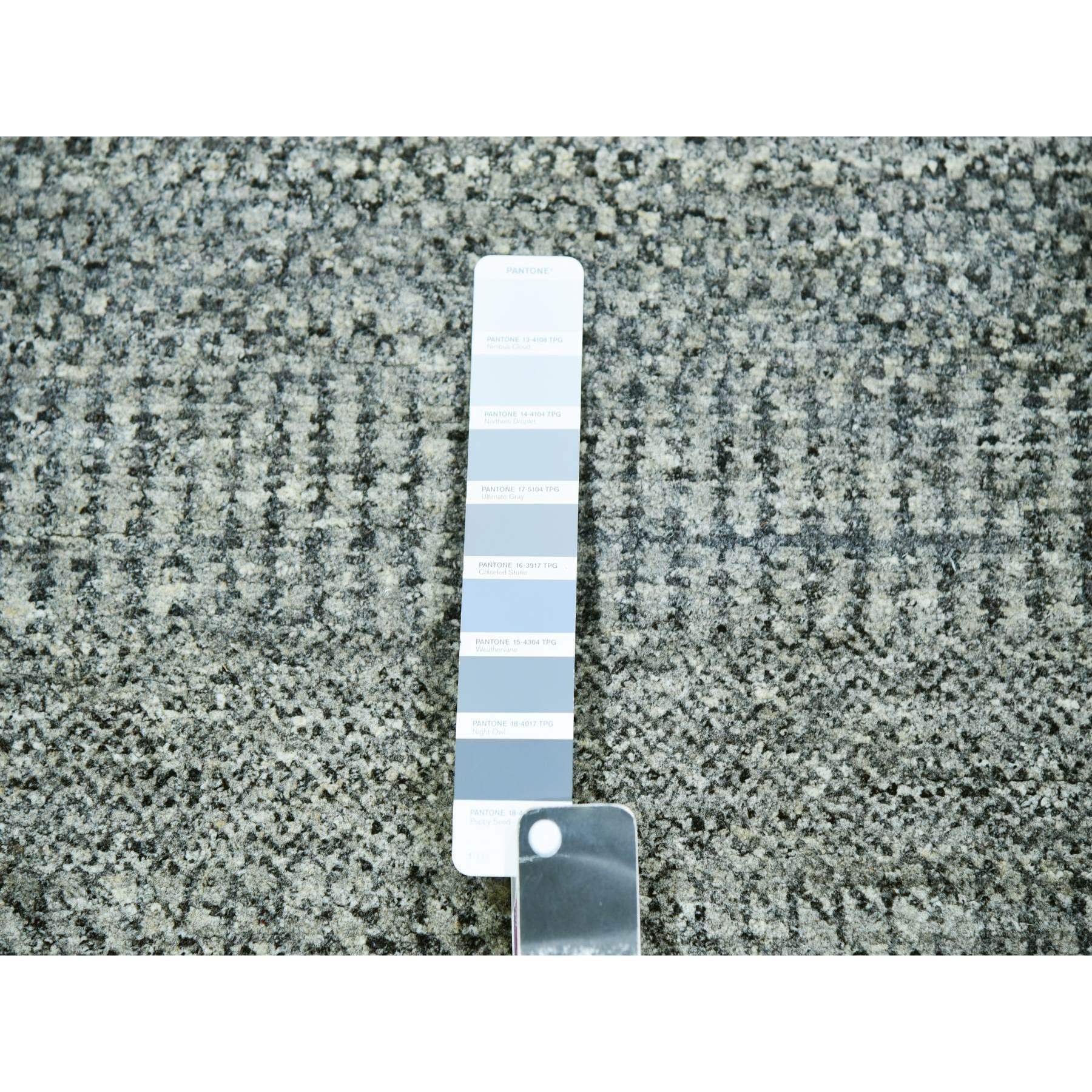 XXI secolo e contemporaneo 8'x8' Glacier Gray Modern Grass Design Tappeto orientale in lana annodato a mano in vendita