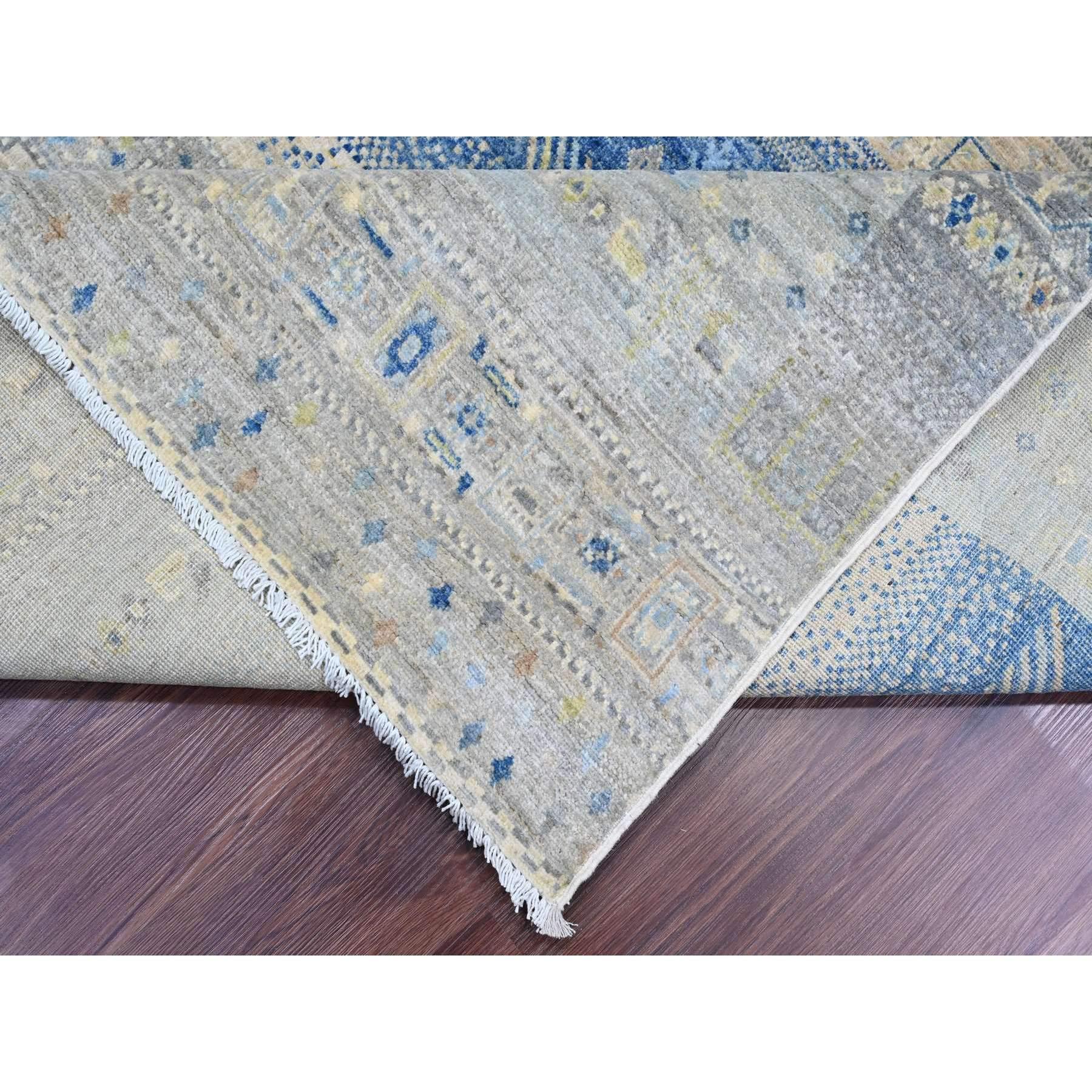 Tapis carré en laine douce 8'x8' Gris noué à la main Figurines d'animaux Kashkuli Neuf - En vente à Carlstadt, NJ