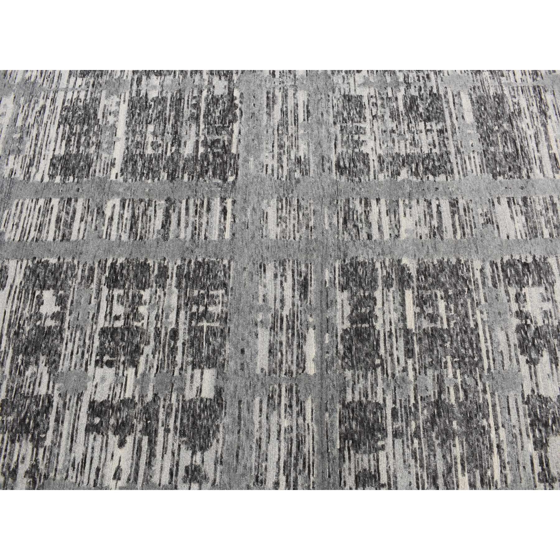 Annodato a mano 8'x8' grigio, Tappeto in lana naturale non colorata filata a mano, moderno, annodato a mano, rotondo in vendita