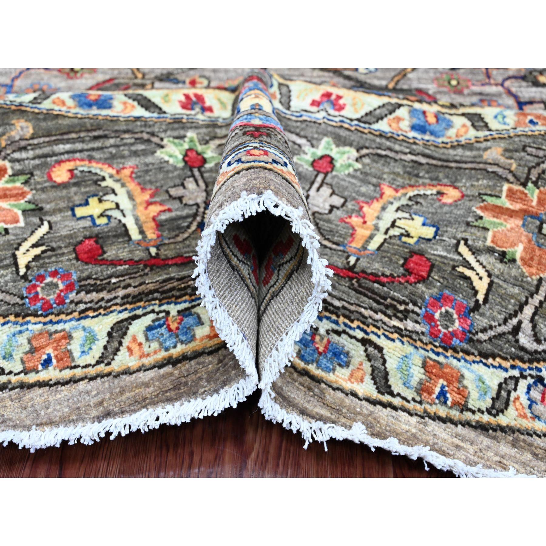 8'x8' Grauer Peshawar mit Bijar Garus Design Handgeknüpfter Wollteppich rund im Zustand „Neu“ im Angebot in Carlstadt, NJ