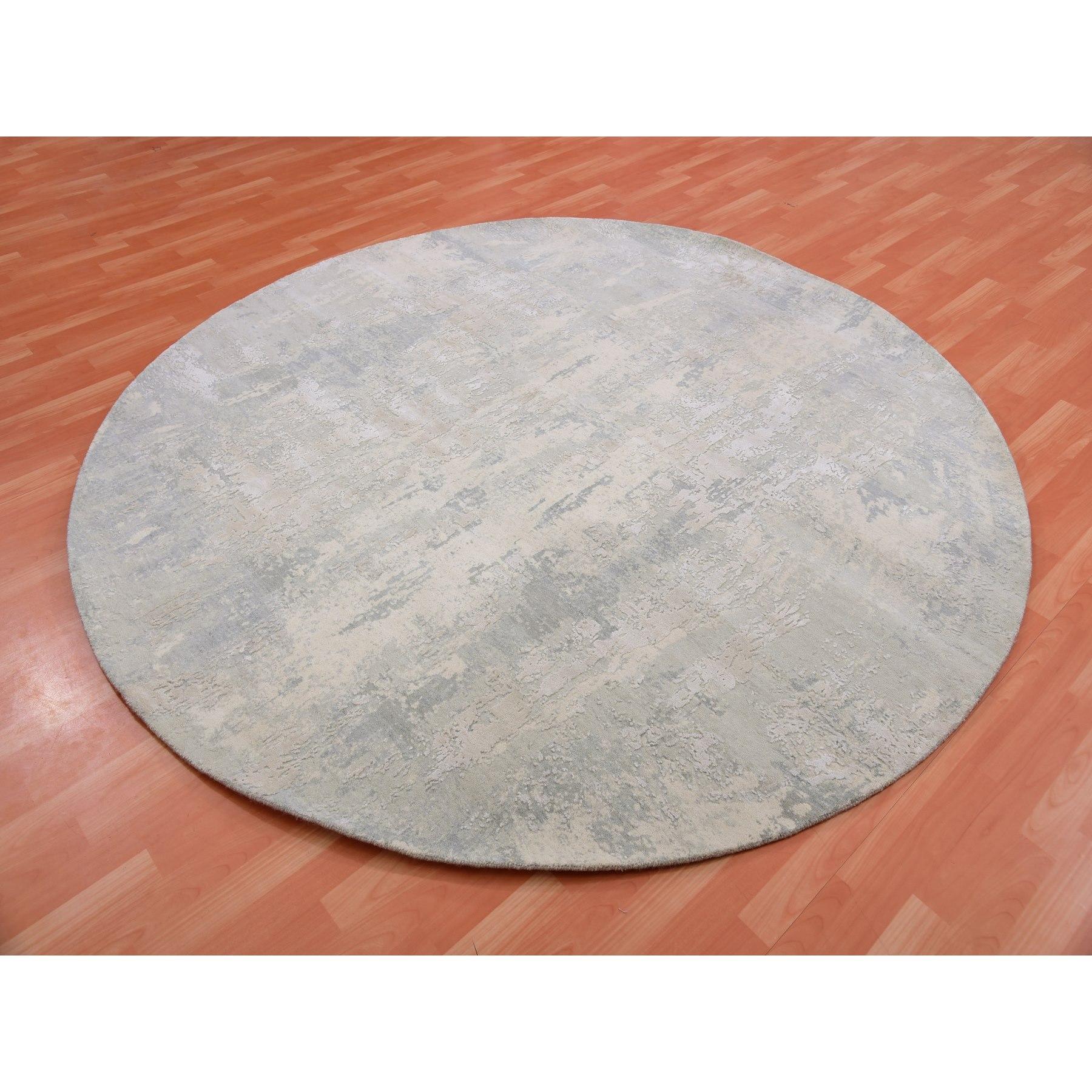 8'x8' Alfombra Redonda de Lana y Seda Gris Anudada a Mano con Diseño Abstracto Moderno Indio en venta