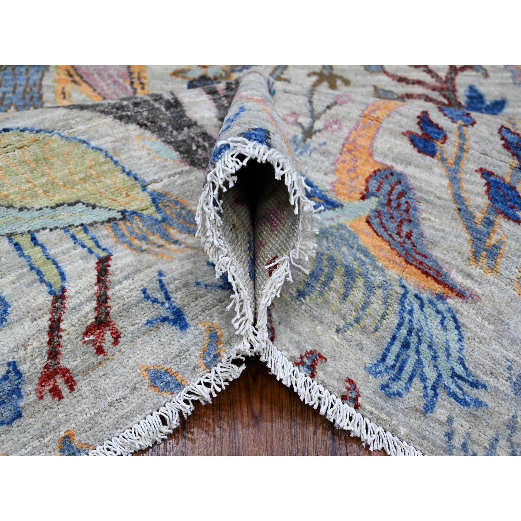 8'x8' Heavenly Gray Afghan Peshawar Wool Hand Knotted Square Oriental Rug (Handgewebt) im Angebot