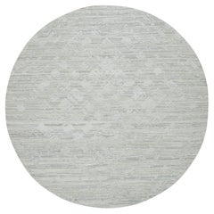 8'x8'  Tappeto rotondo avorio dal design moderno, in lana naturale non colorata annodata a mano