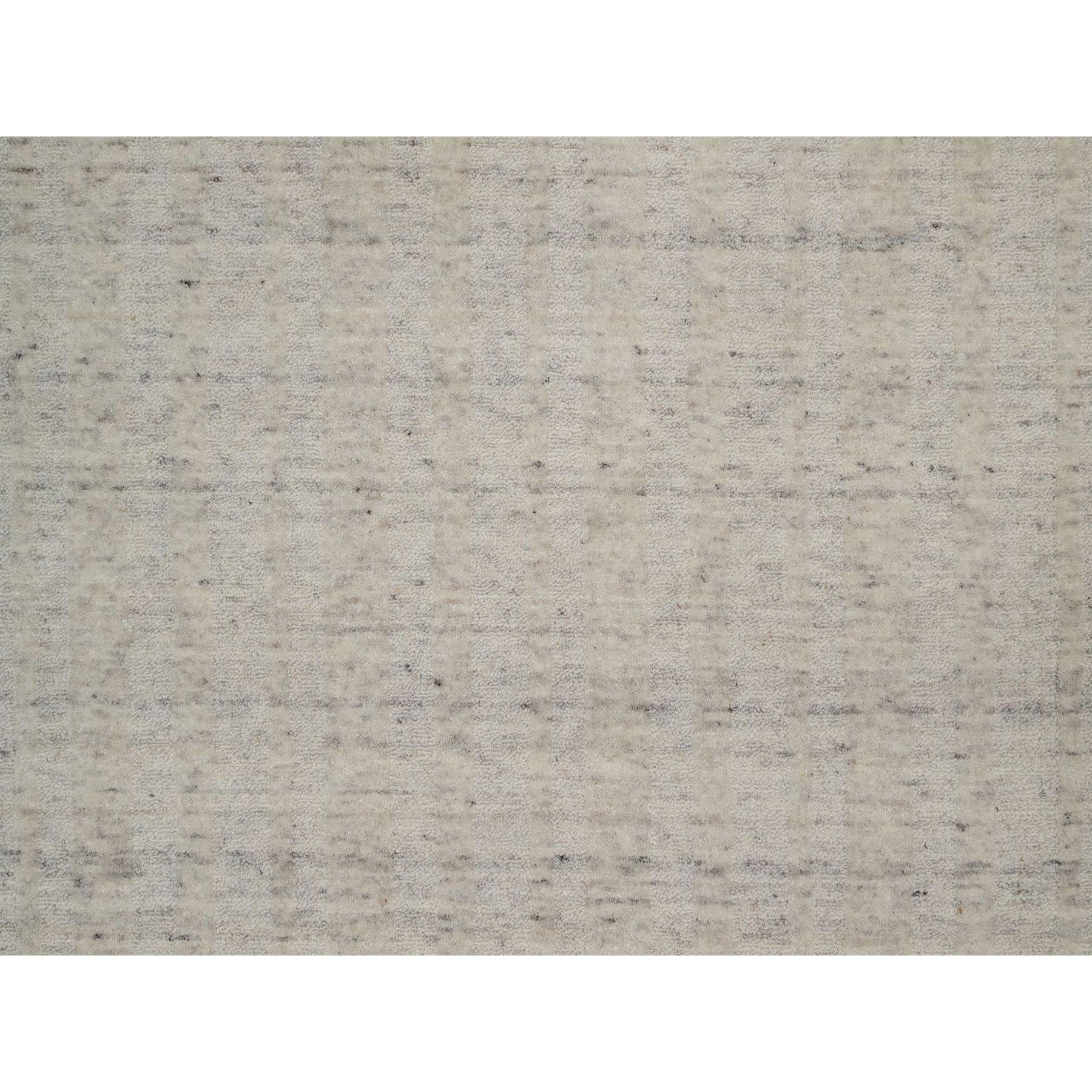 8'x8' Ivory Natural Wool Vertical Stripes Design Hand Loomed Round Rug For Sale 1